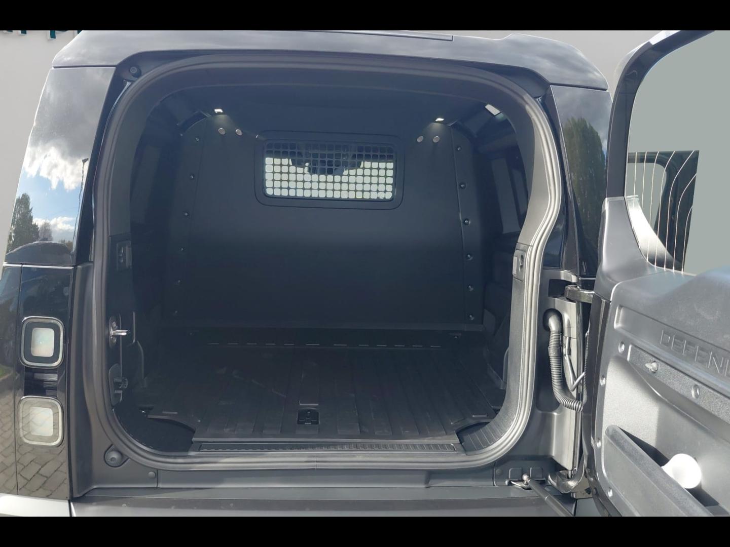 Image LAND-ROVER Defender 90 3.0 D250 Hard Top X-Dynamic SE