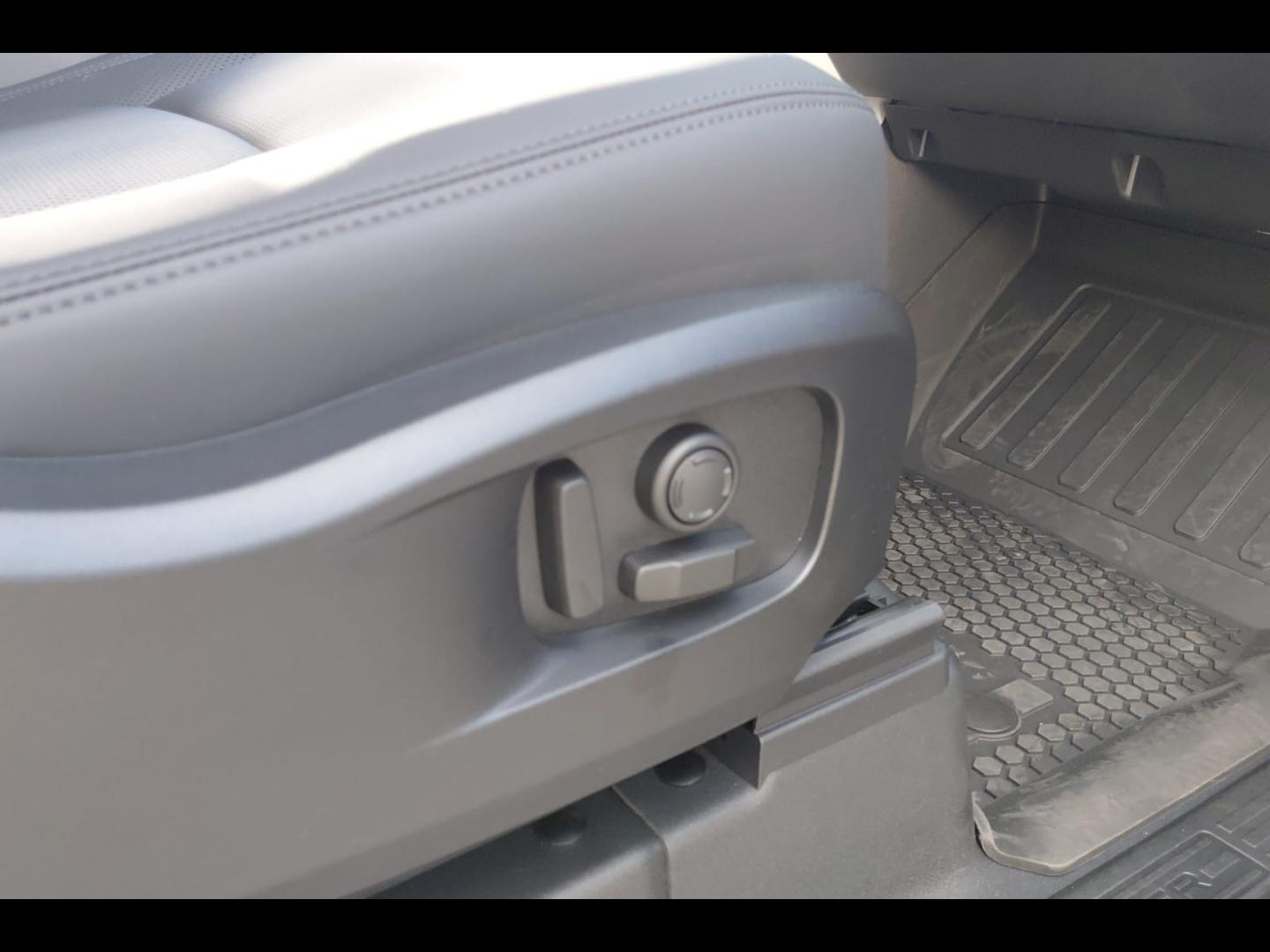 Image LAND-ROVER Defender 90 3.0 D250 Hard Top X-Dynamic SE