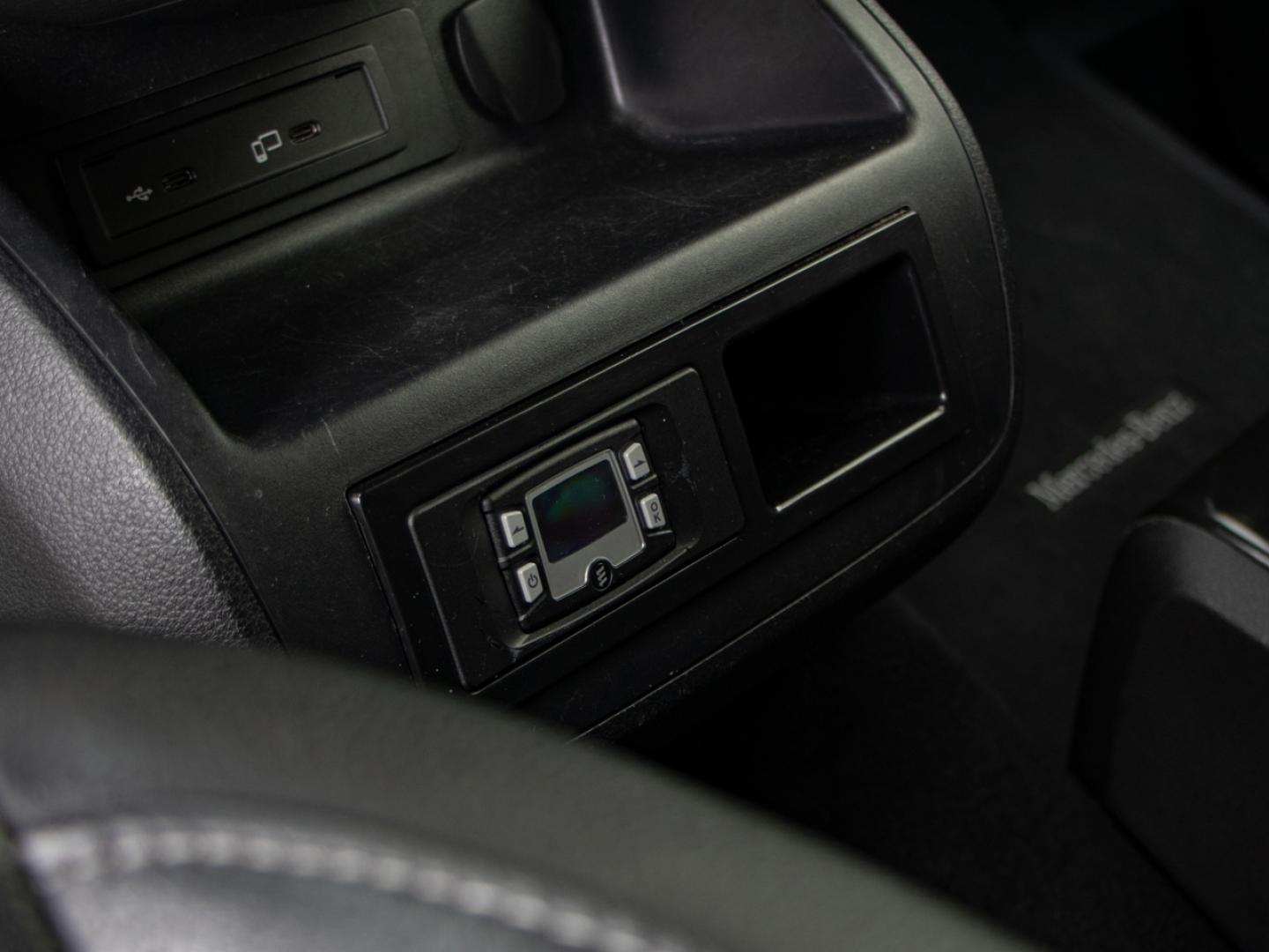 Image MERCEDES-BENZ Classe V 300 d Long  Avantgarde Intégrale 9G-Tronic