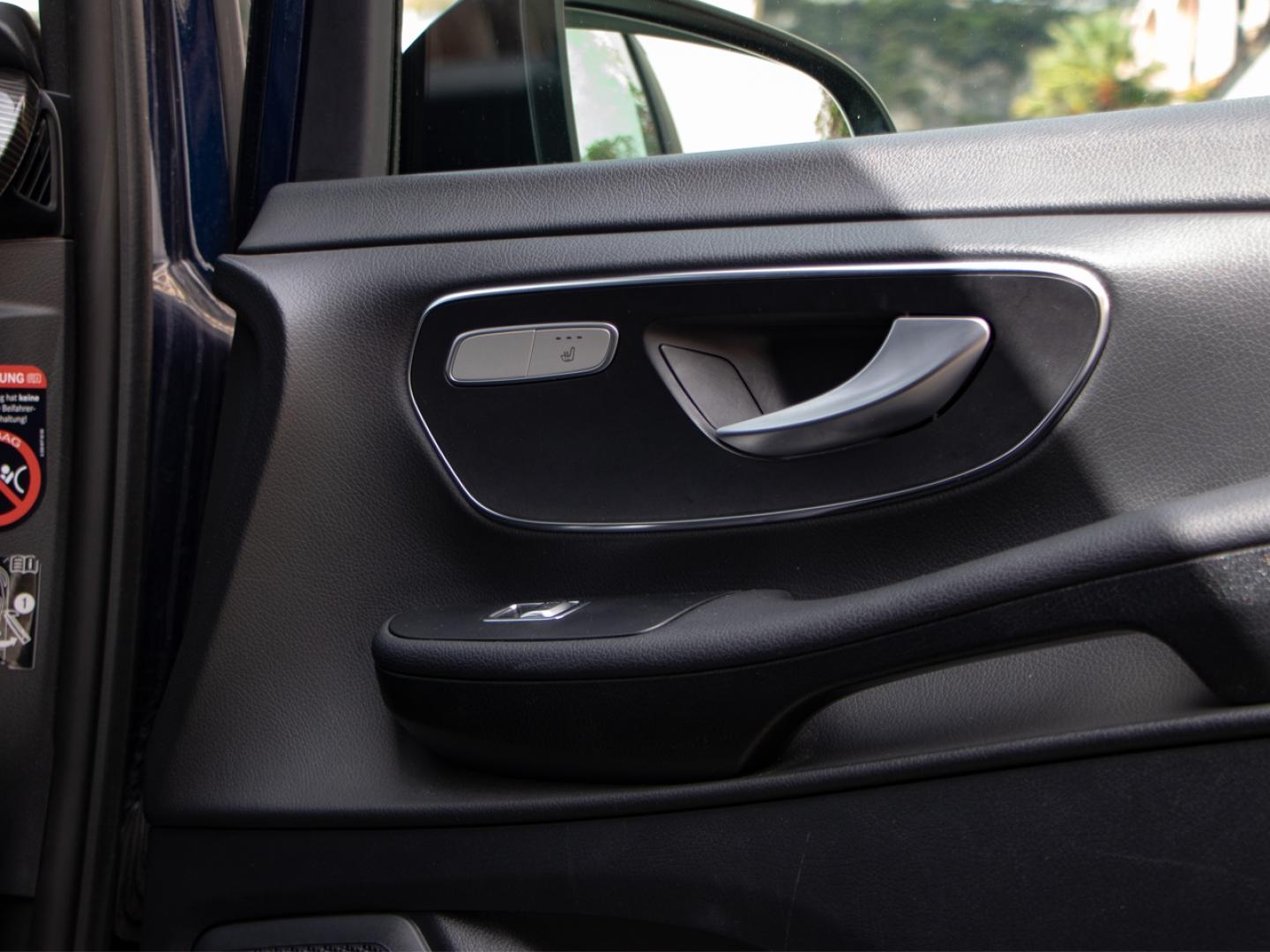 Image MERCEDES-BENZ Classe V 300 d Long  Avantgarde Intégrale 9G-Tronic