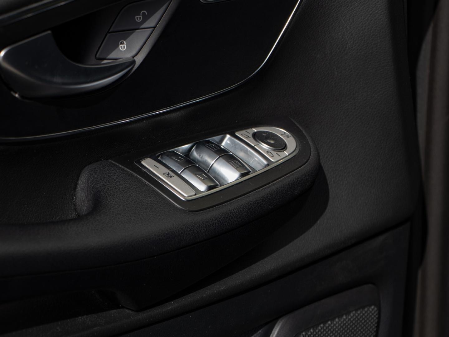 Image MERCEDES-BENZ Classe V 300 d Long  Avantgarde Intégrale 9G-Tronic