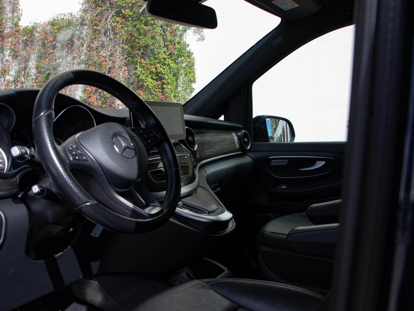 Image MERCEDES-BENZ Classe V 300 d Long  Avantgarde Intégrale 9G-Tronic