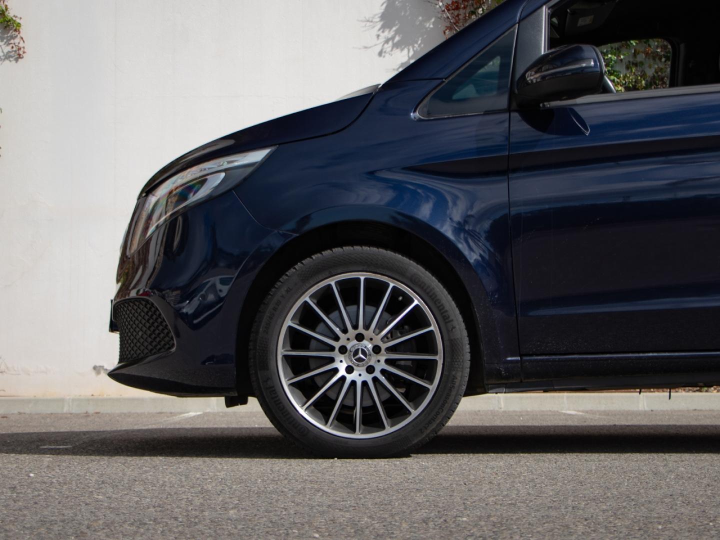 Image MERCEDES-BENZ Classe V 300 d Long  Avantgarde Intégrale 9G-Tronic