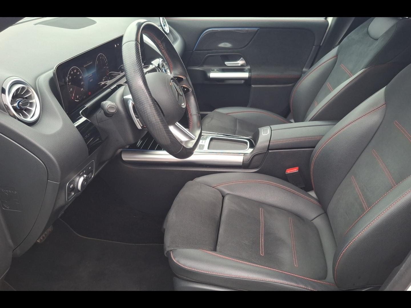 Image MERCEDES-BENZ GLA 250 e hybride rechargeable 218ch AMG Line 8G-DCT