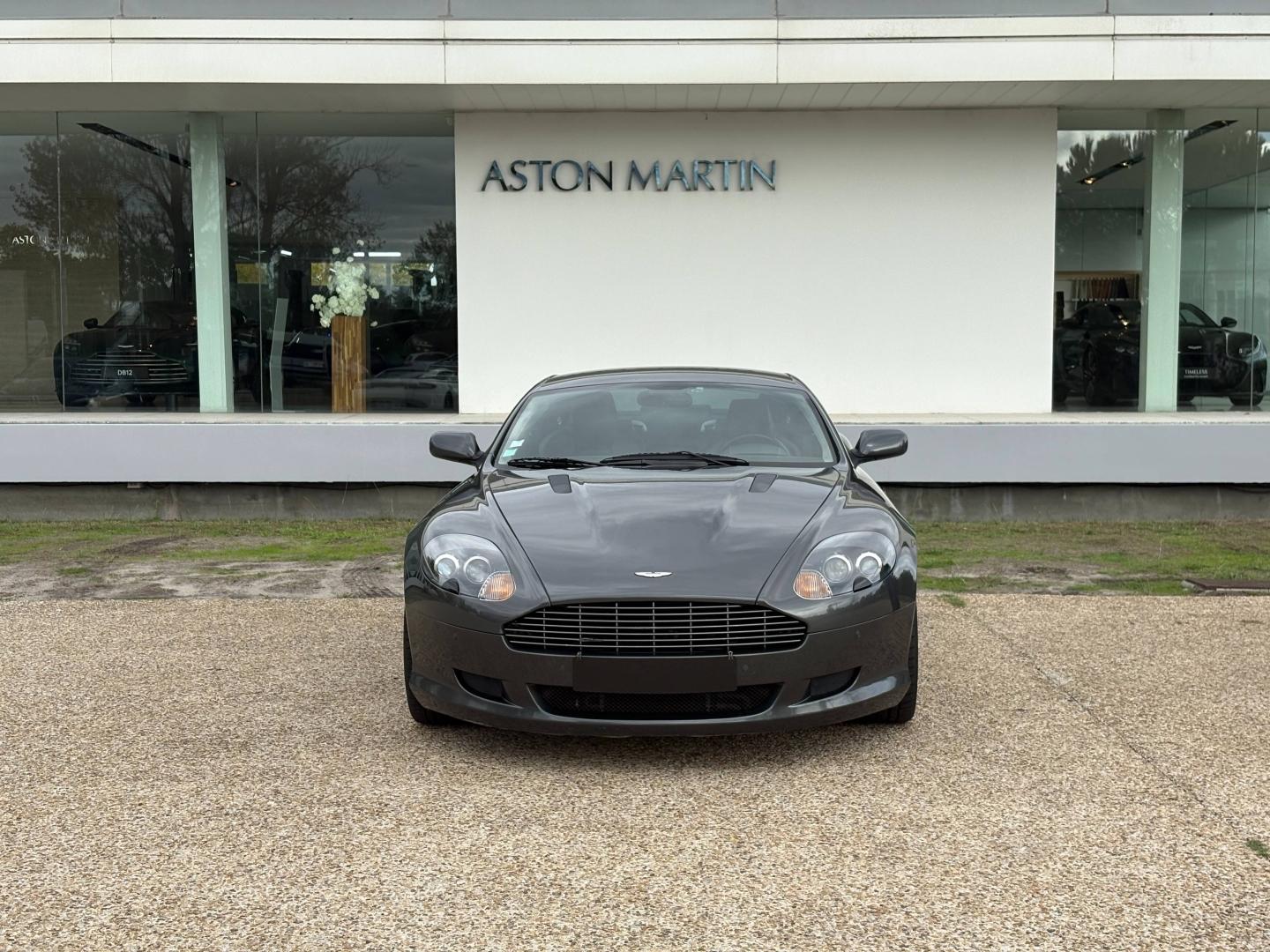 Image ASTON MARTIN DB9 Coupé V12 5.9L Touchtronic2