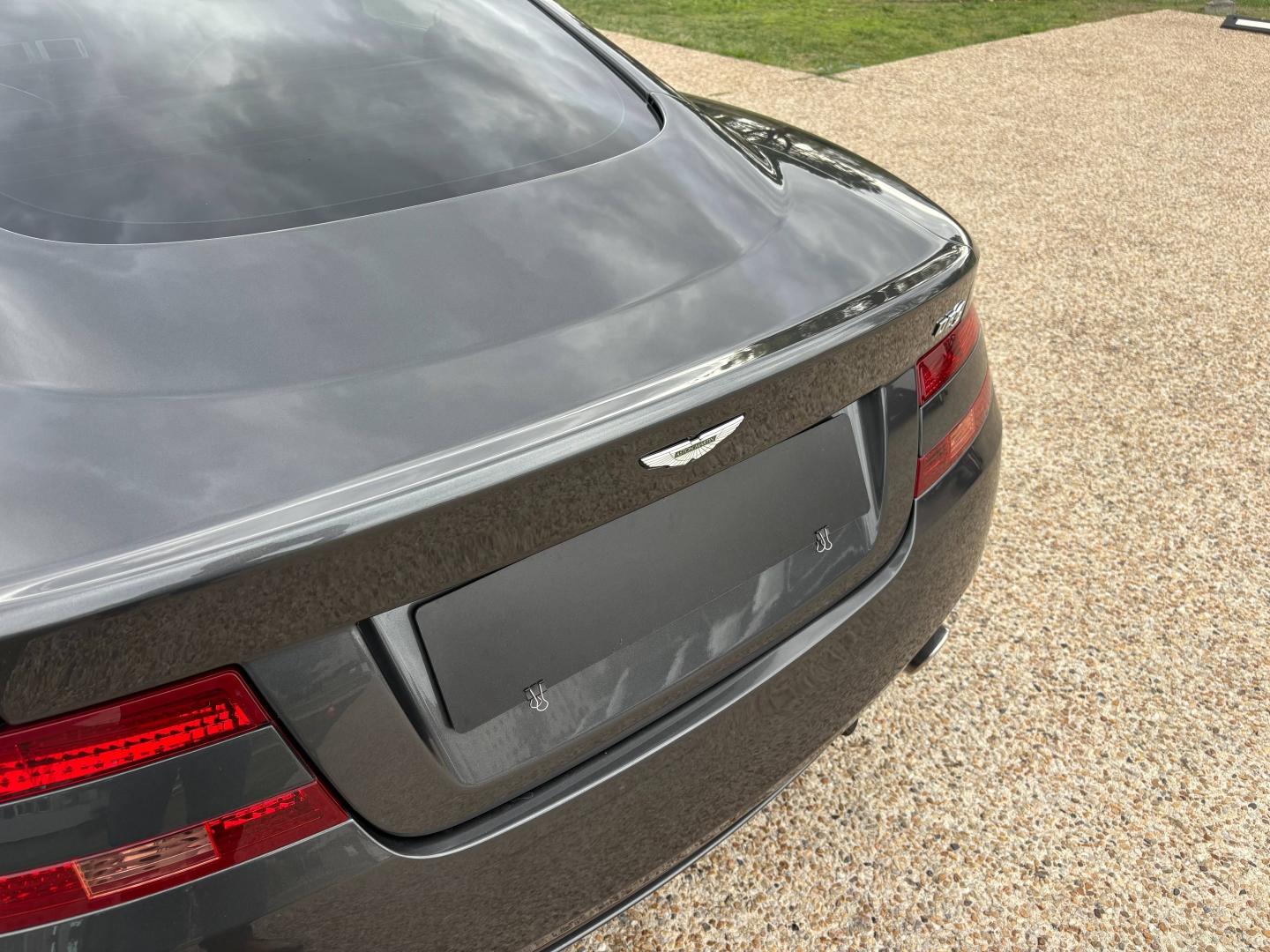 Image ASTON MARTIN DB9 Coupé V12 5.9L Touchtronic2