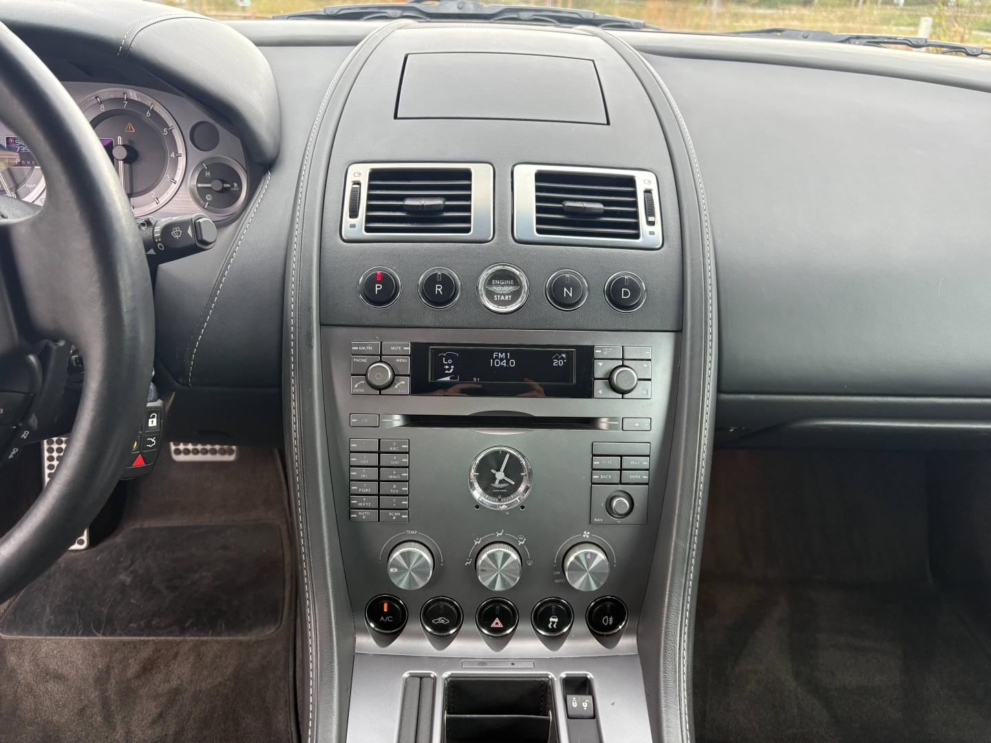Image ASTON MARTIN DB9 Coupé V12 5.9L Touchtronic2