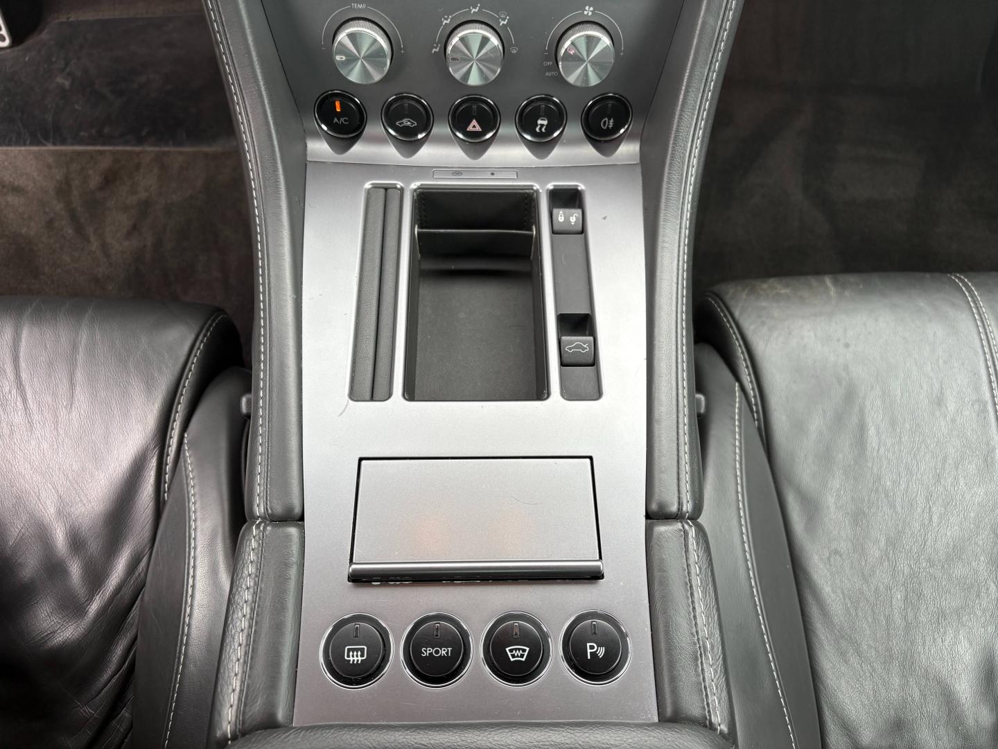 Image ASTON MARTIN DB9 Coupé V12 5.9L Touchtronic2
