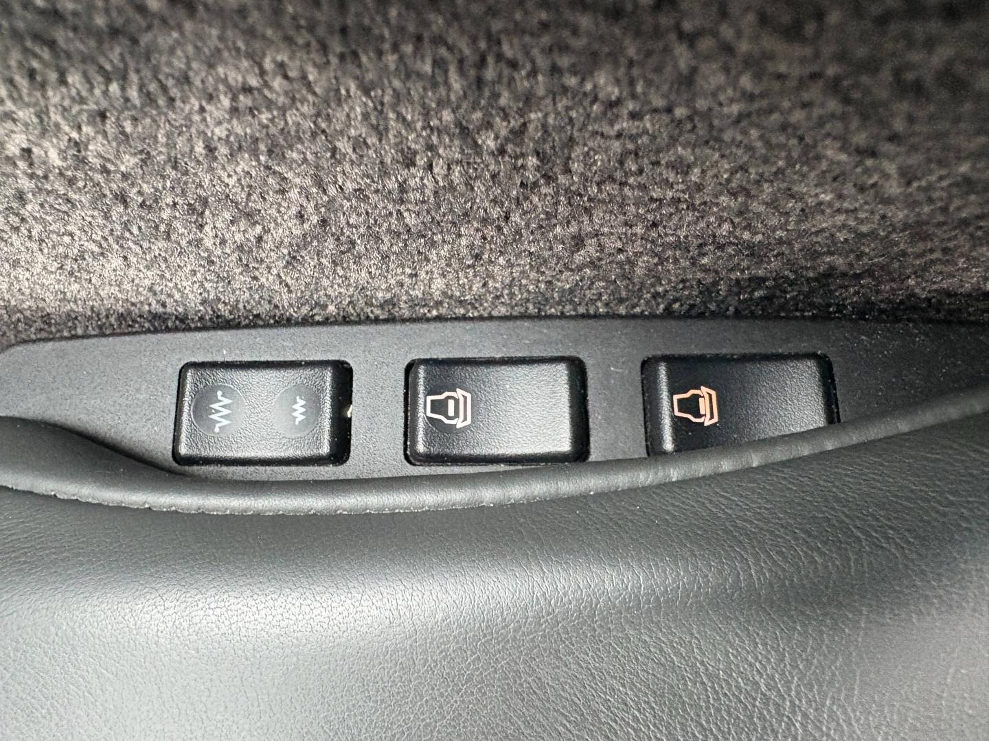 Image ASTON MARTIN DB9 Coupé V12 5.9L Touchtronic2