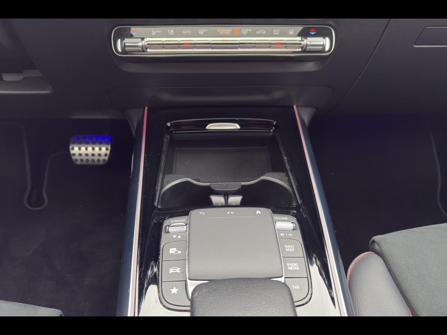 Image MERCEDES-BENZ GLA 250 e 160+102ch AMG Line 8G-DCT