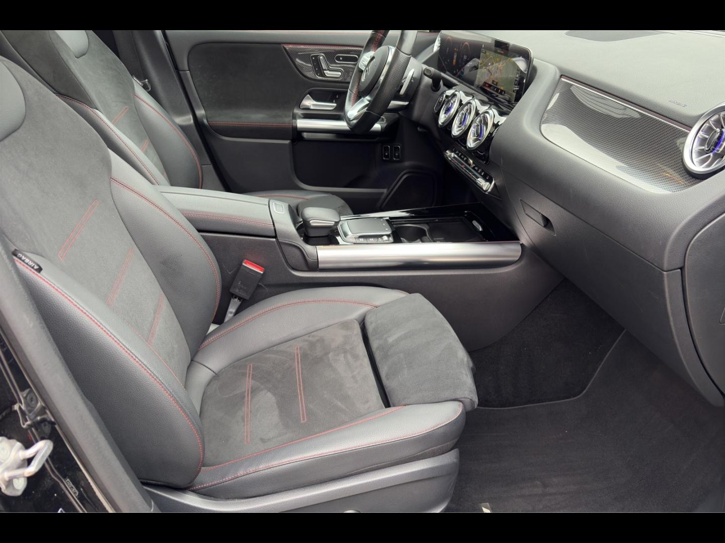 Image MERCEDES-BENZ GLA 250 e 160+102ch AMG Line 8G-DCT