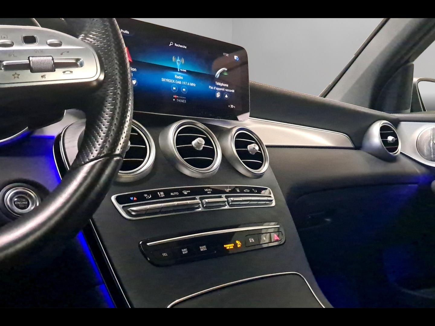 Image MERCEDES-BENZ GLC Coupé 300 de 194+122ch AMG Line 4Matic 9G-Tronic