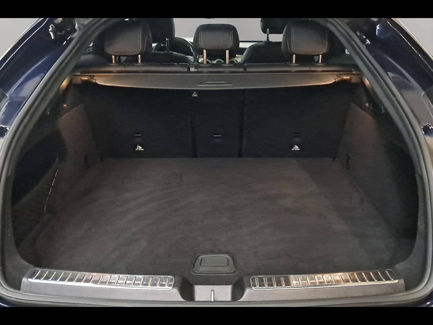 Image MERCEDES-BENZ GLC Coupé 300 de 194+122ch AMG Line 4Matic 9G-Tronic