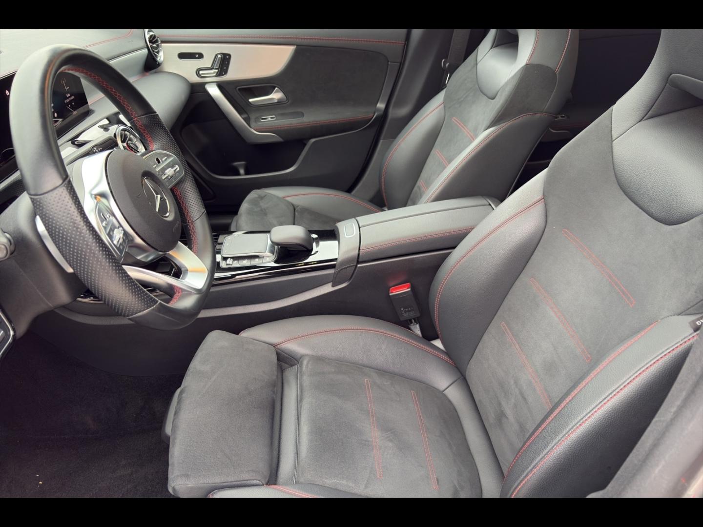 Image MERCEDES-BENZ CLA 200 d 150ch AMG Line 8G-DCT 8cv