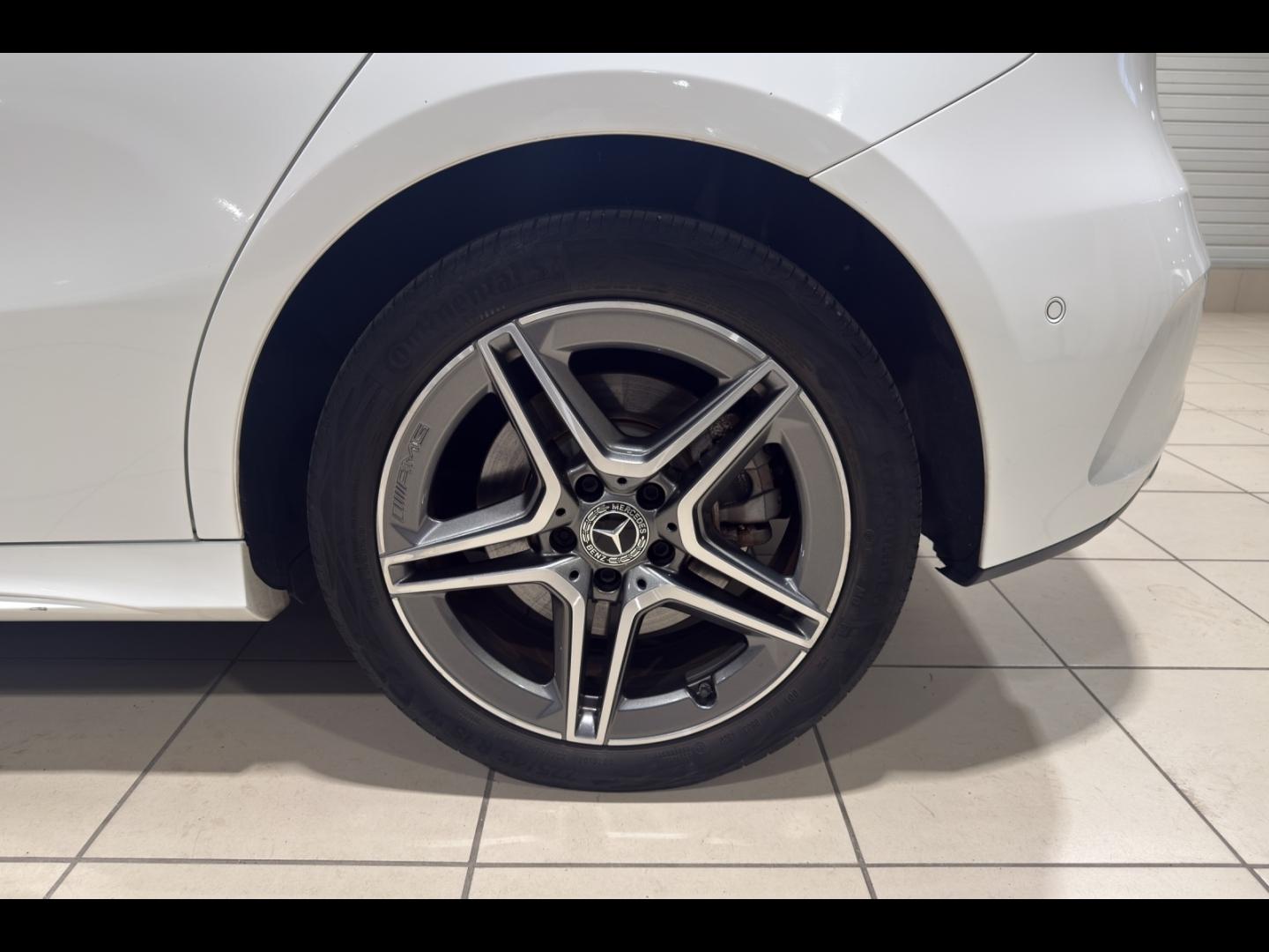 Image MERCEDES-BENZ Classe A 250 e 160+102ch AMG Line 8G-DCT 8cv
