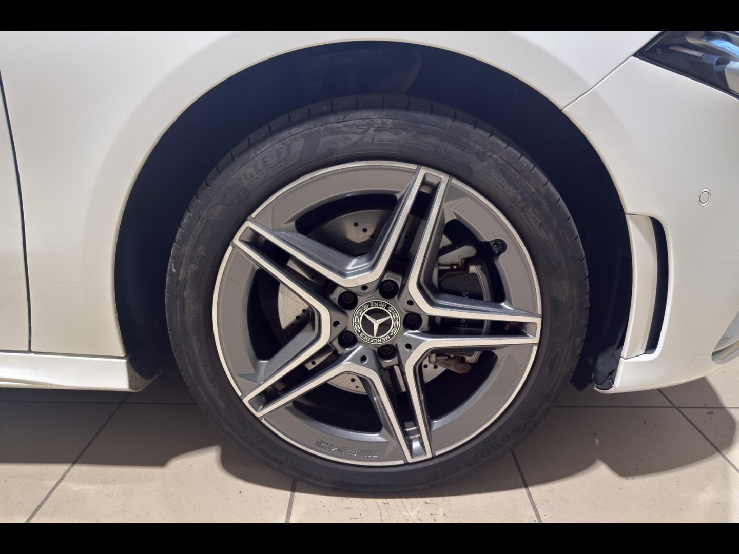 Image MERCEDES-BENZ Classe A 250 e 160+102ch AMG Line 8G-DCT 8cv