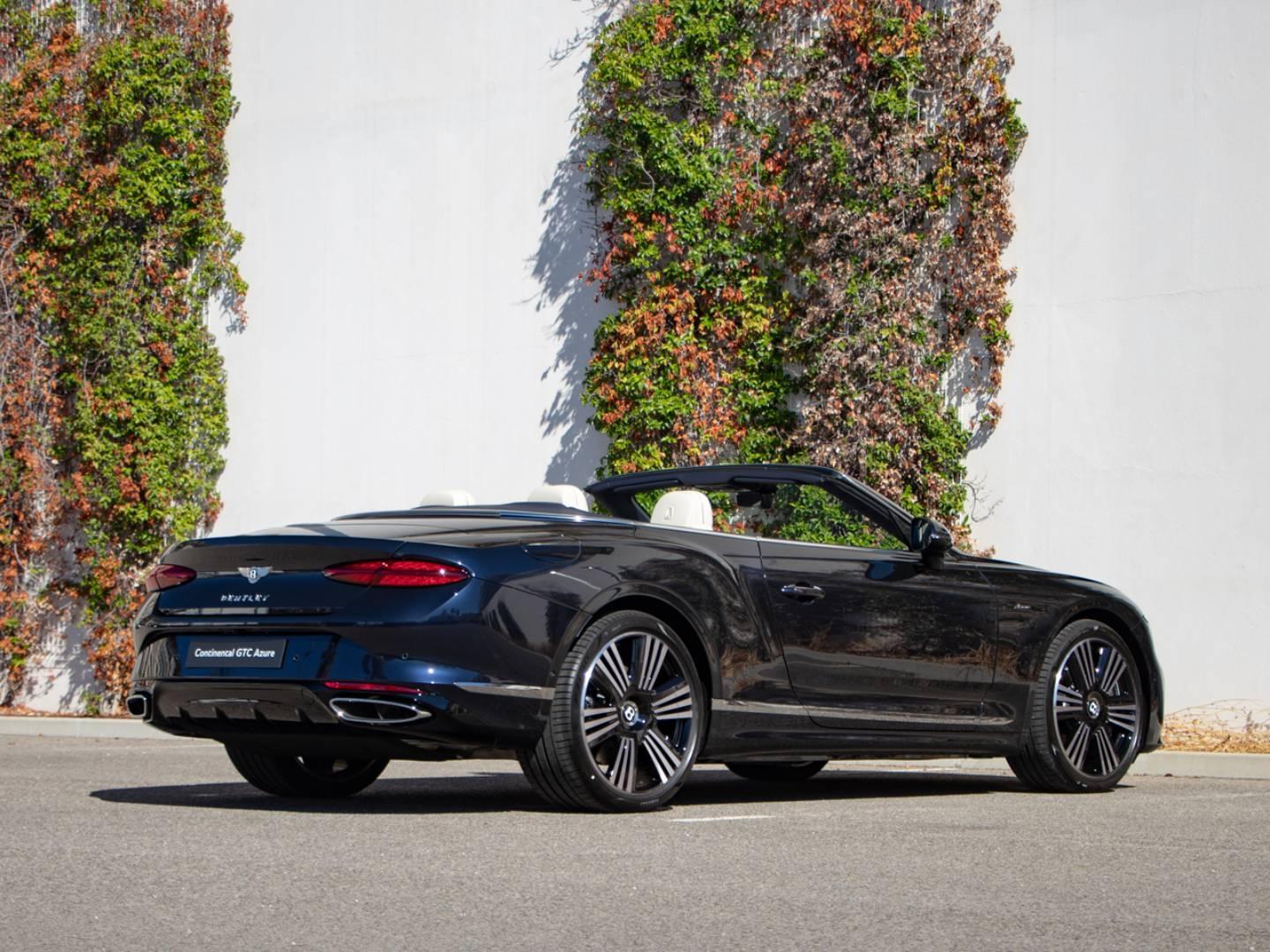 Image BENTLEY CONTINENTAL GTC Azure V8 4.0 Hybrid 680ch