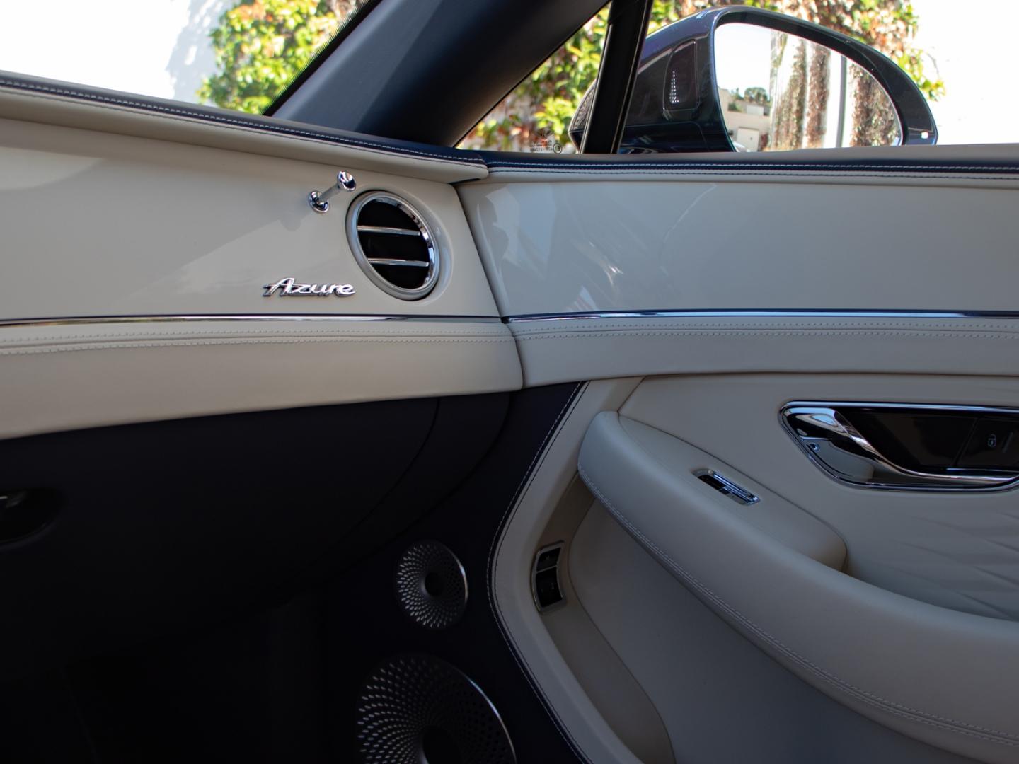Image BENTLEY CONTINENTAL GTC Azure V8 4.0 Hybrid 680ch
