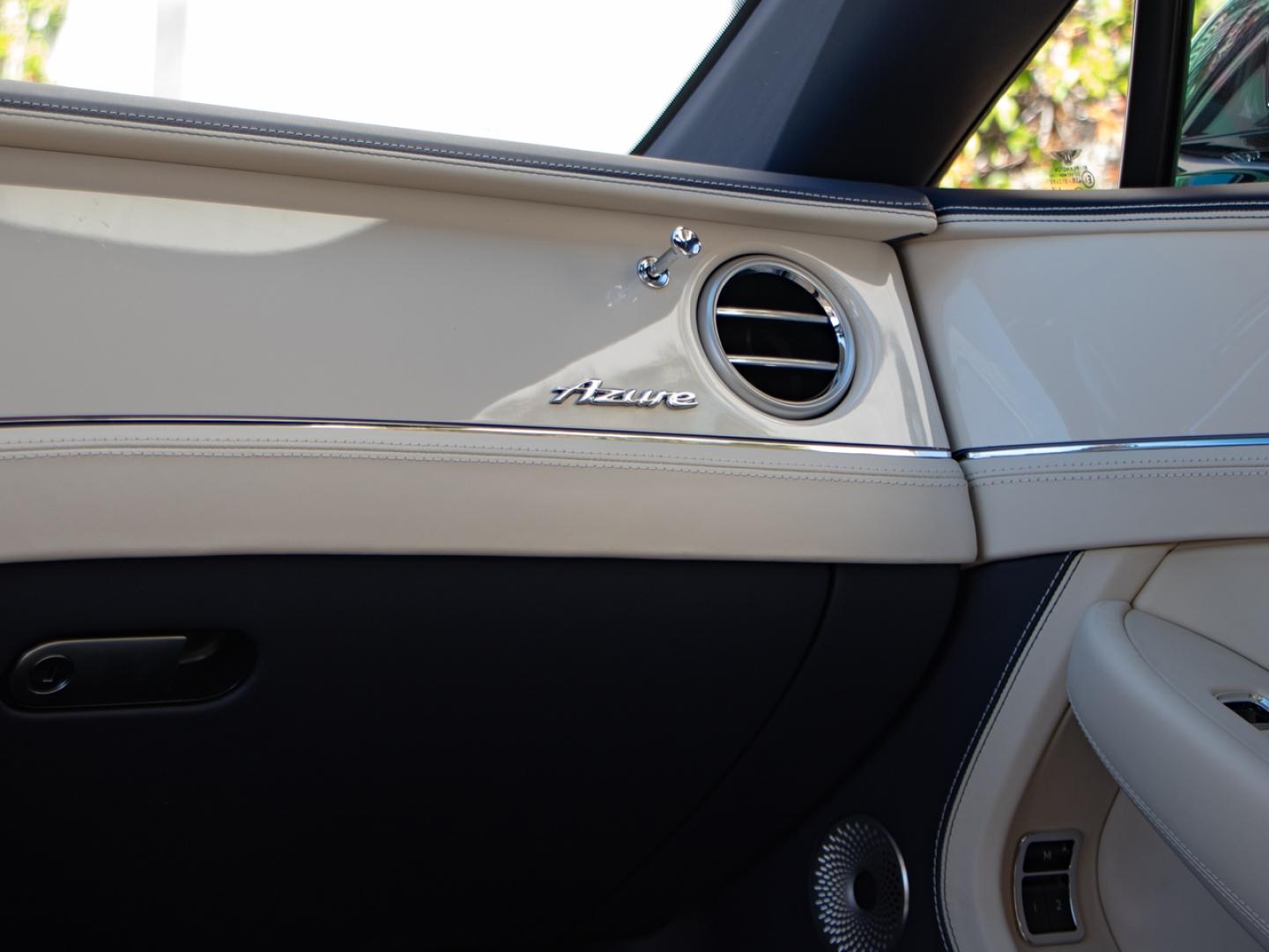 Image BENTLEY CONTINENTAL GTC Azure V8 4.0 Hybrid 680ch
