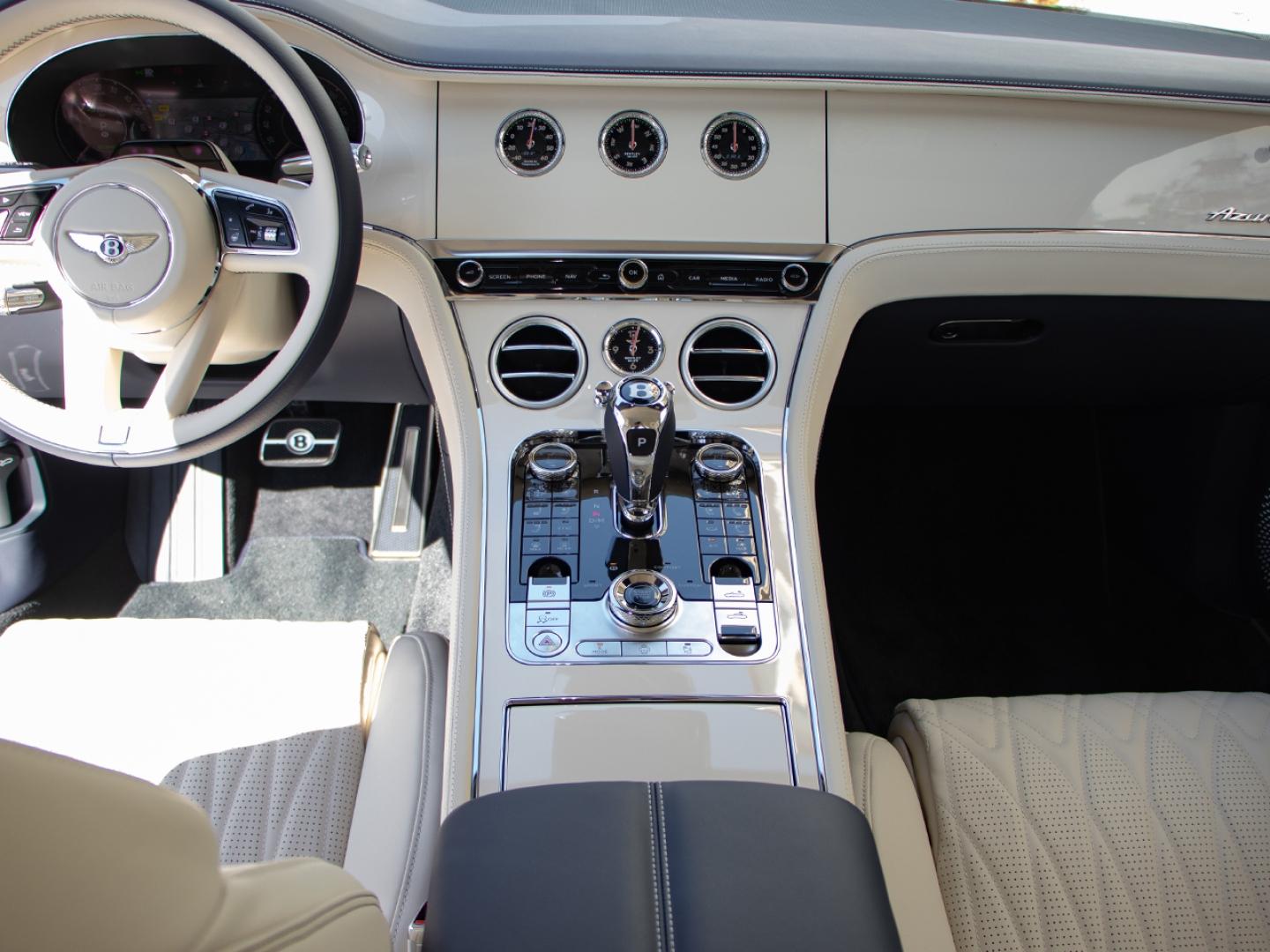 Image BENTLEY CONTINENTAL GTC Azure V8 4.0 Hybrid 680ch