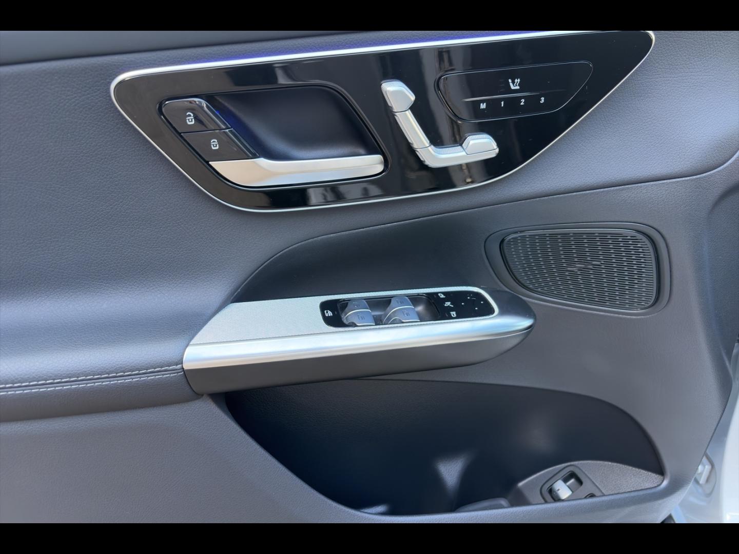 Image MERCEDES-BENZ GLC Coupé 300 e Hybrid 204+136ch AMG Line 4Matic 9G-Tronic