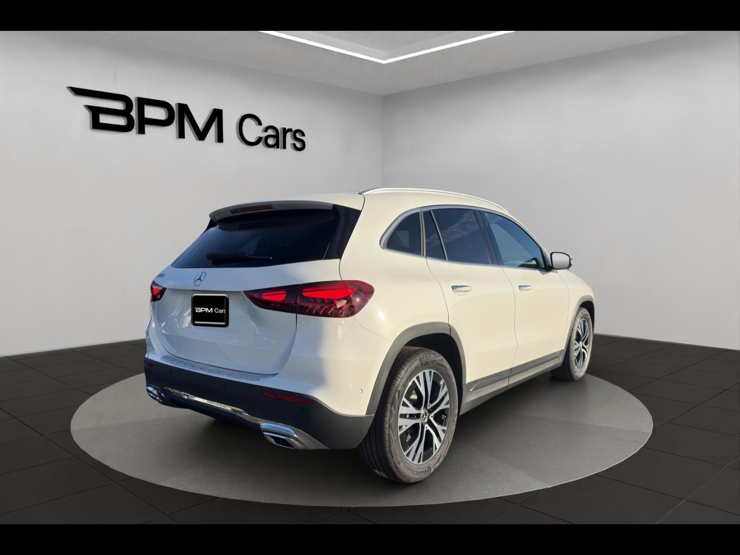 Image MERCEDES-BENZ GLA 180 136ch Progressive Line 7G-DCT