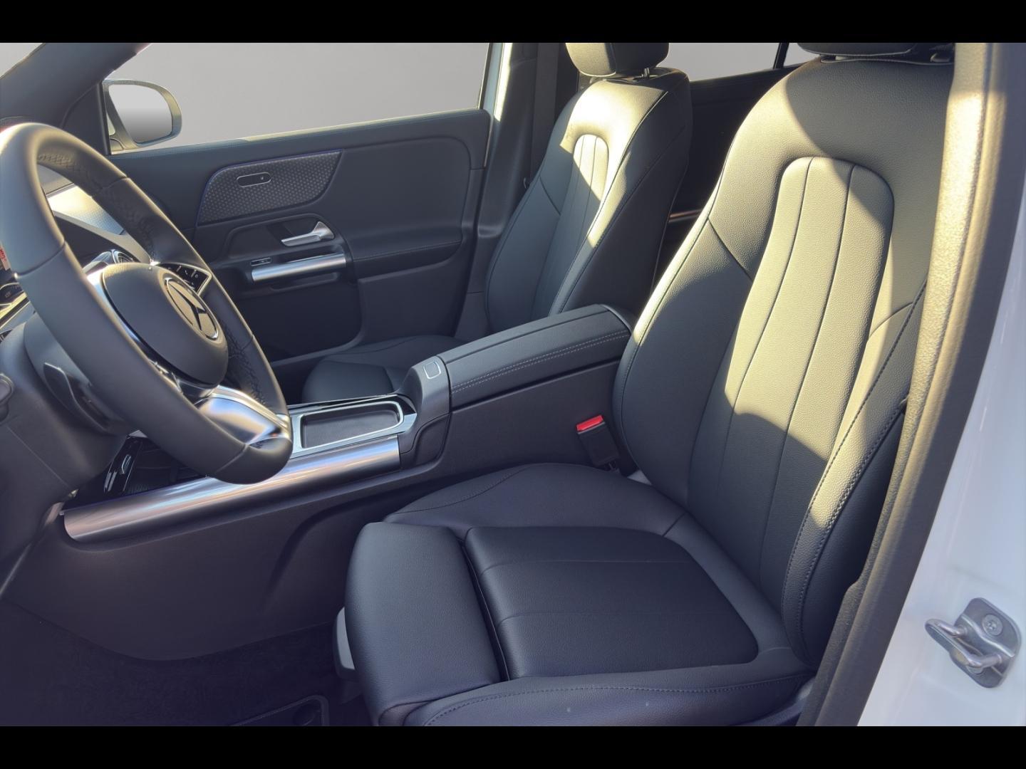 Image MERCEDES-BENZ GLA 180 136ch Progressive Line 7G-DCT