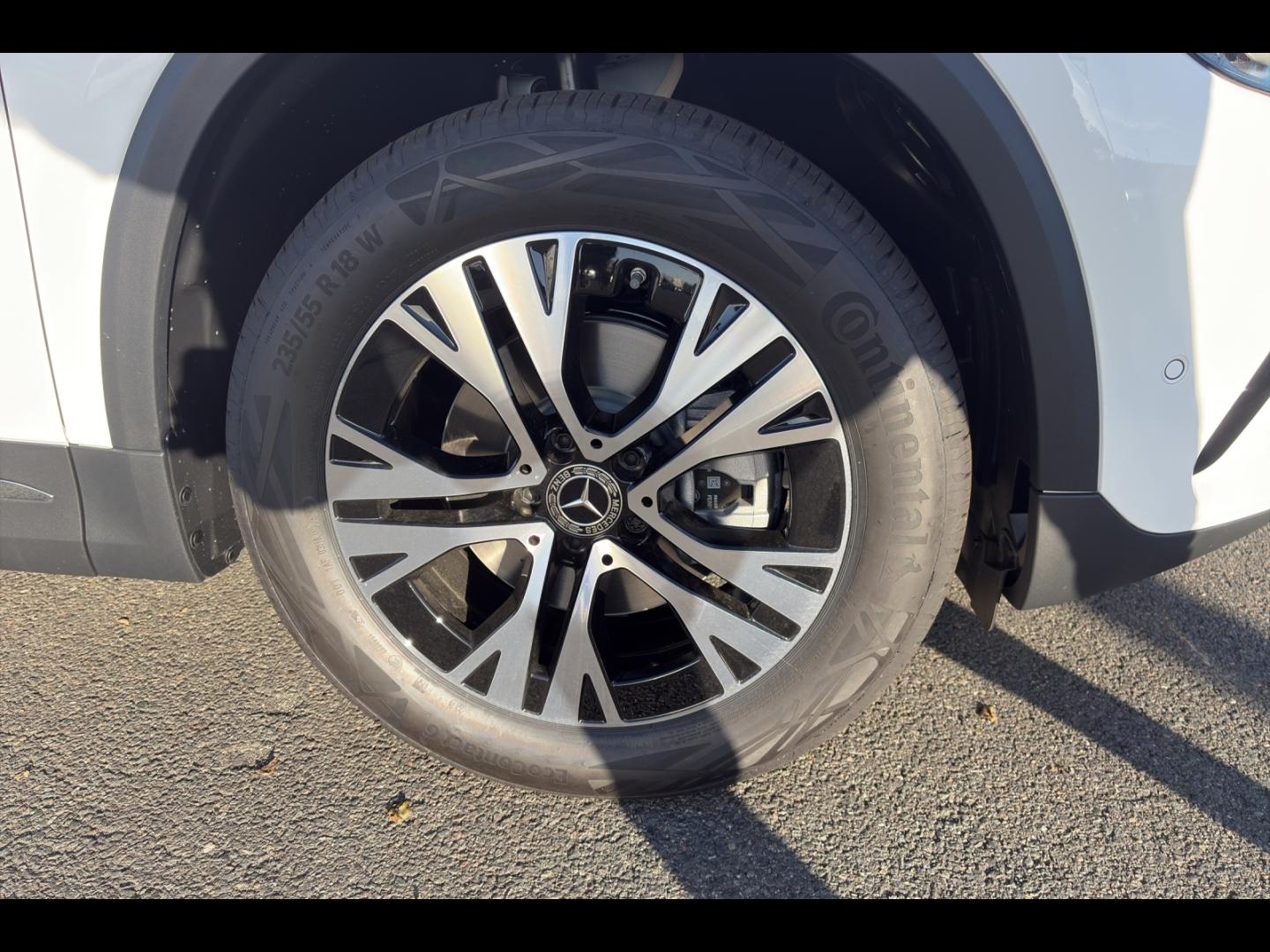 Image MERCEDES-BENZ GLA 180 136ch Progressive Line 7G-DCT