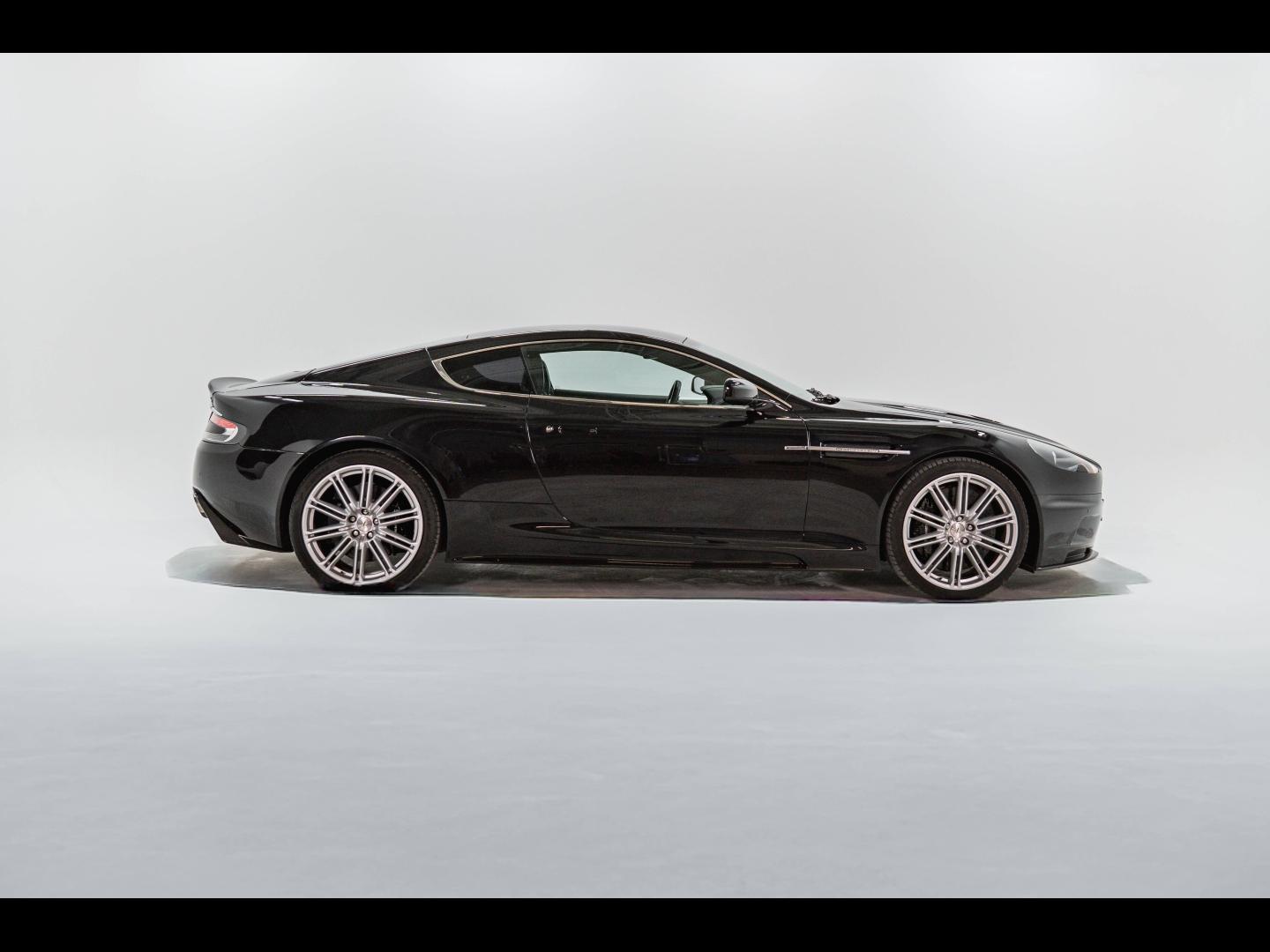 Image ASTON MARTIN DBS Coupé V12 5.9 Touchtronic2