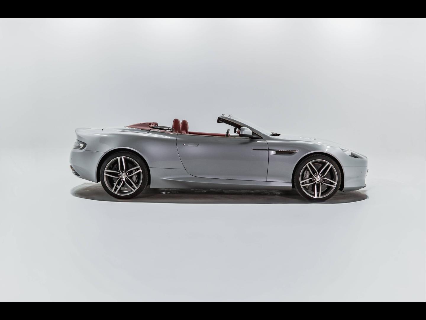 Image ASTON MARTIN DB9 Volante V12 5.9 517ch Edition Carbone Touchtronic II