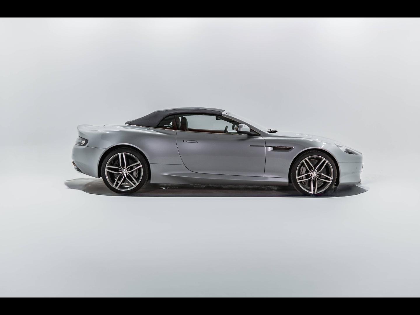 Image ASTON MARTIN DB9 Volante V12 5.9 517ch Edition Carbone Touchtronic II