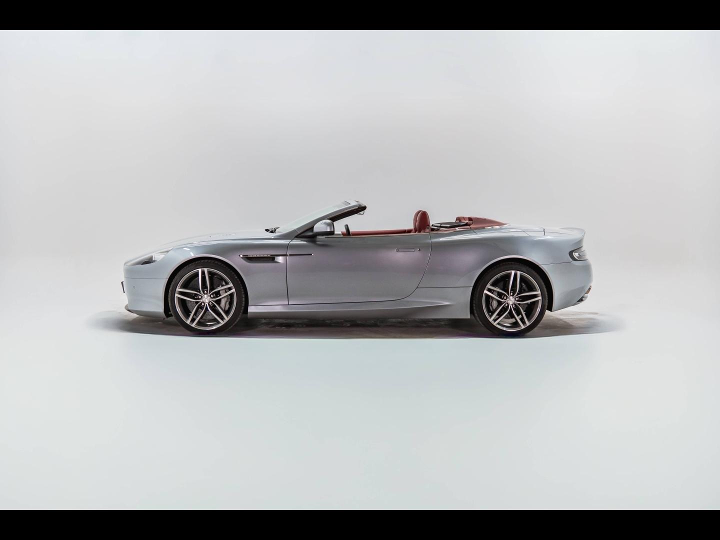 Image ASTON MARTIN DB9 Volante V12 5.9 517ch Edition Carbone Touchtronic II