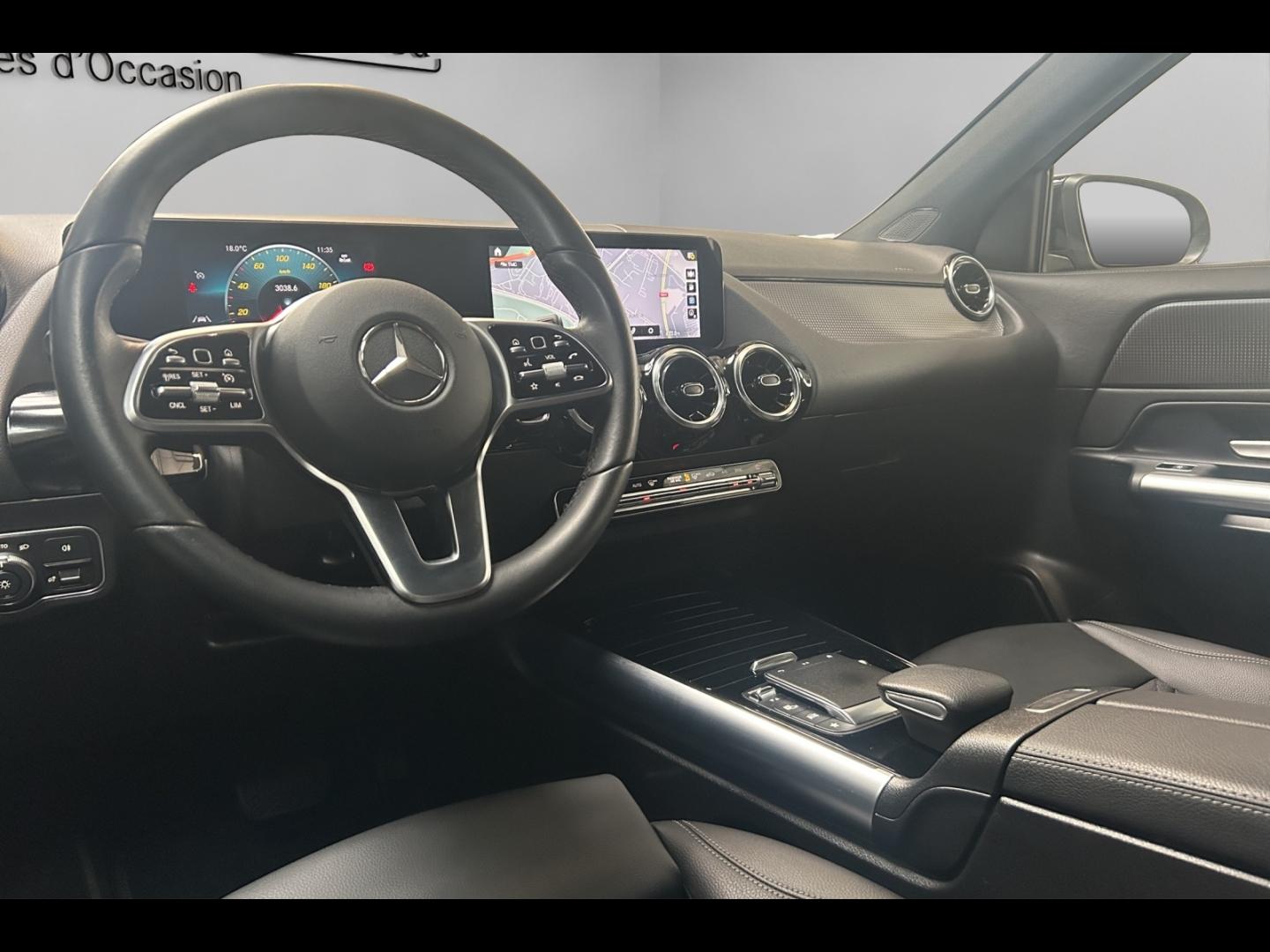 Image MERCEDES-BENZ GLA 200 163ch Business Line 7G-DCT