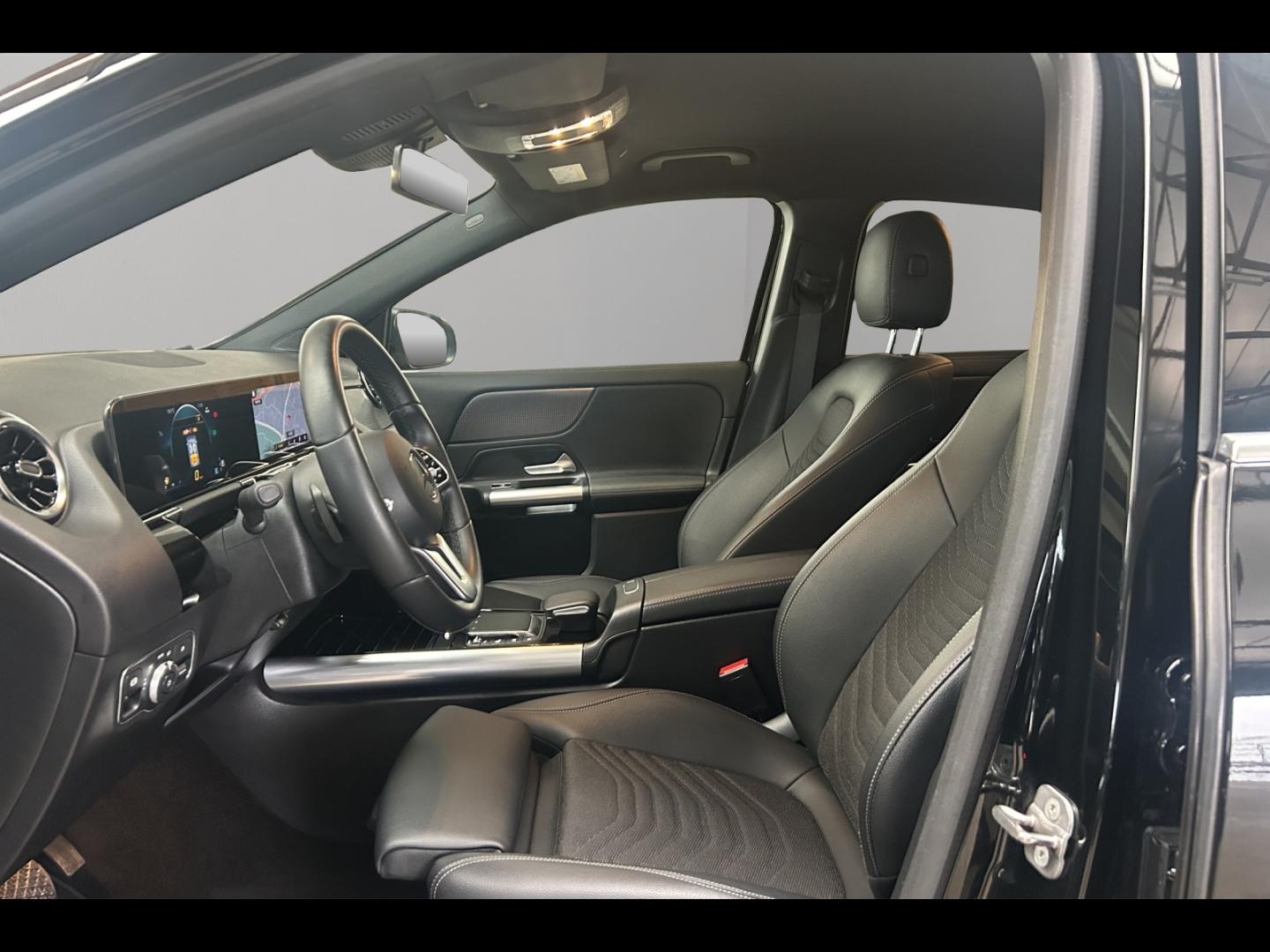 Image MERCEDES-BENZ GLA 200 163ch Business Line 7G-DCT