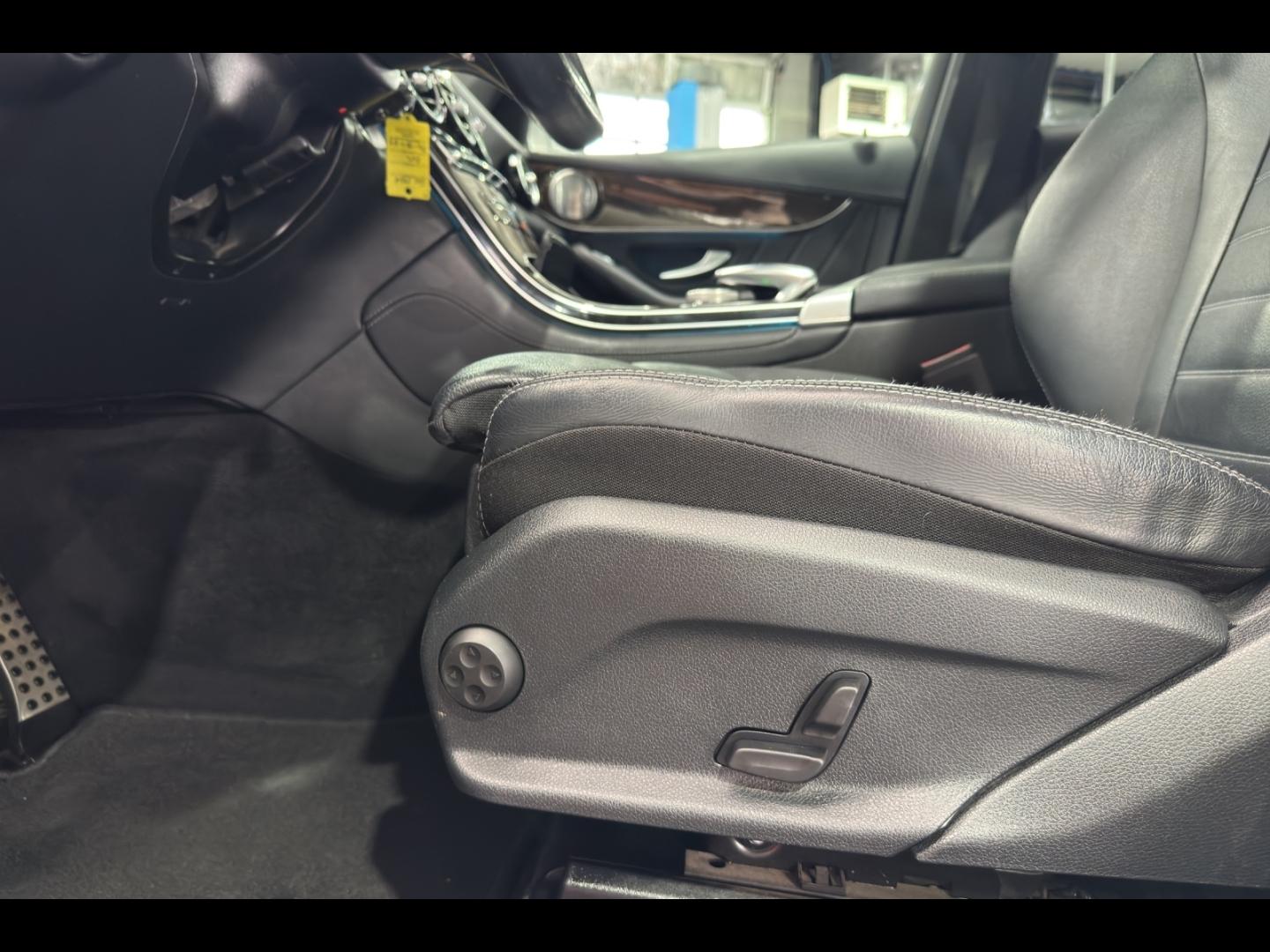 Image MERCEDES-BENZ GLC 250 d 204ch Fascination 4Matic 9G-Tronic Euro6c