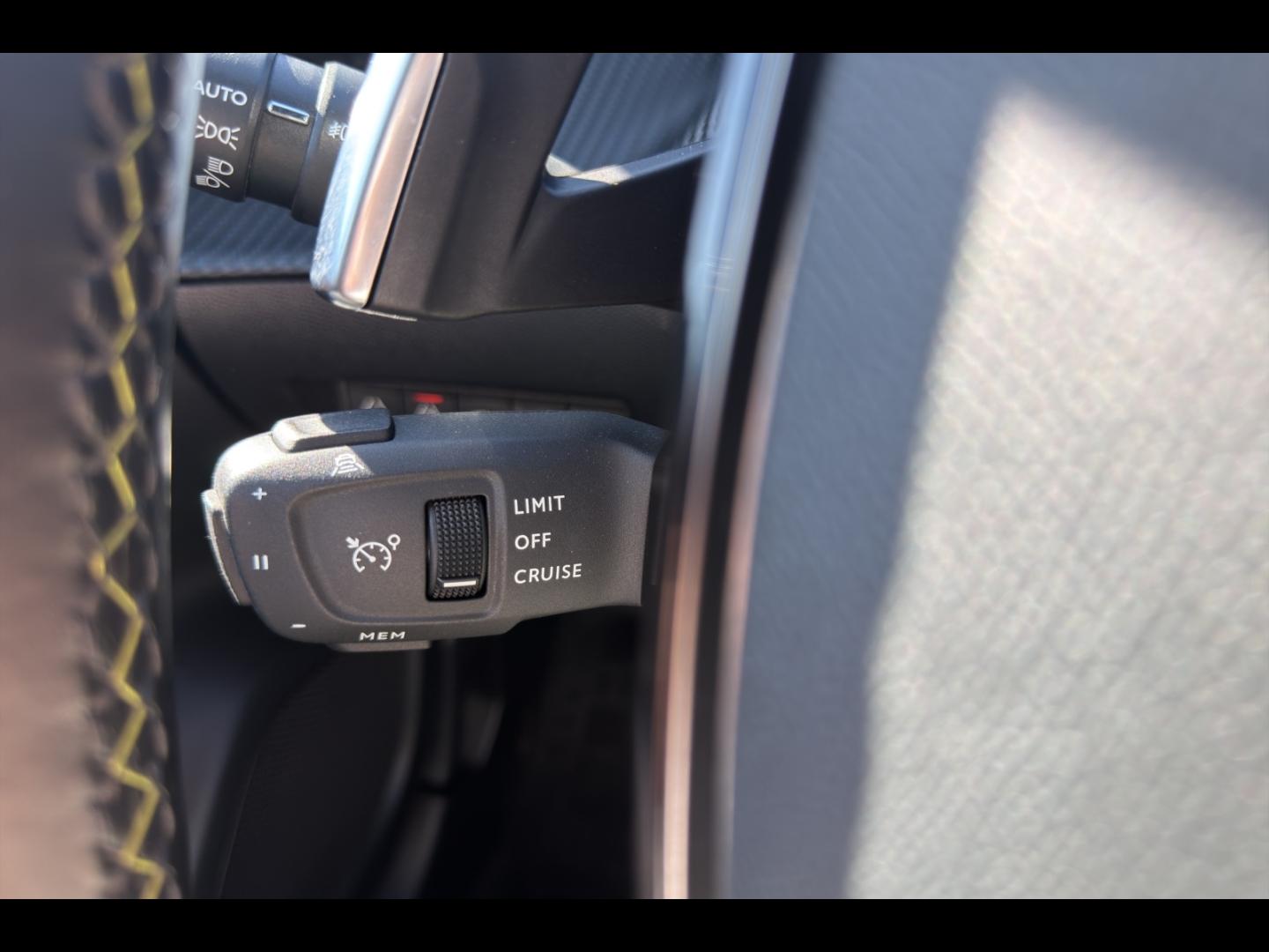 Image PEUGEOT 2008 1.5 BlueHDi 130ch S&S GT Line EAT8 7cv