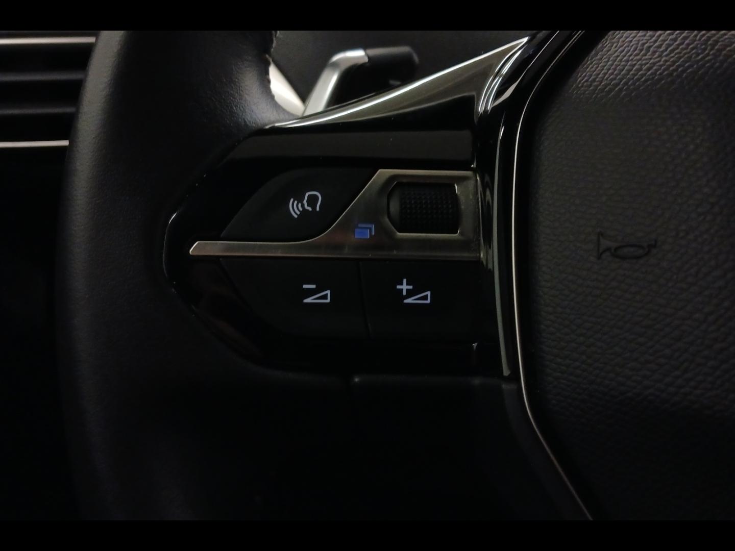 Image PEUGEOT 3008 Hybrid 136ch Allure Pack e-DCS6