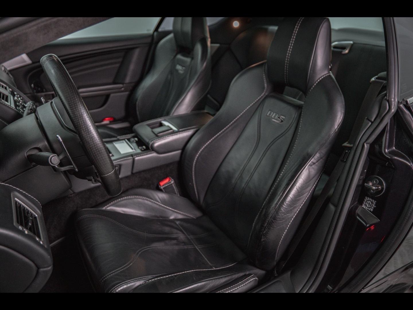 Image ASTON MARTIN DBS Coupé V12 5.9 Touchtronic2