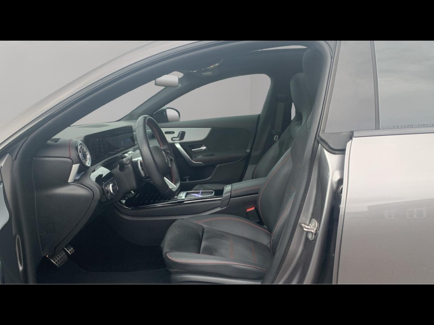 Image MERCEDES-BENZ CLA 200 d 150ch AMG Line 8G-DCT 8cv