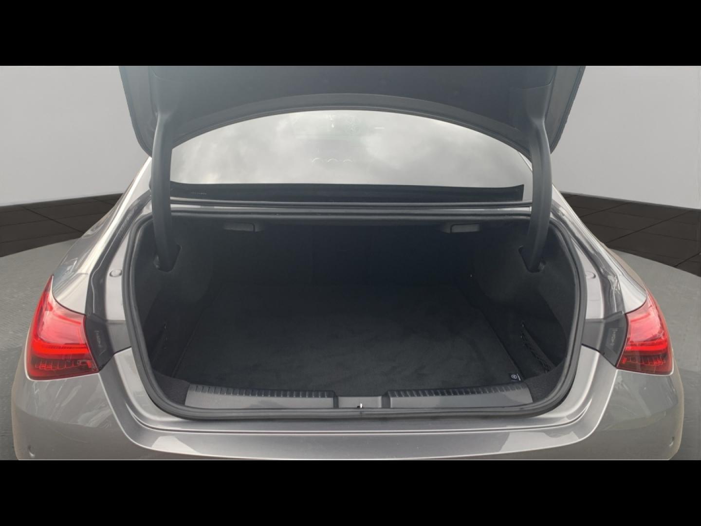Image MERCEDES-BENZ CLA 200 d 150ch AMG Line 8G-DCT 8cv