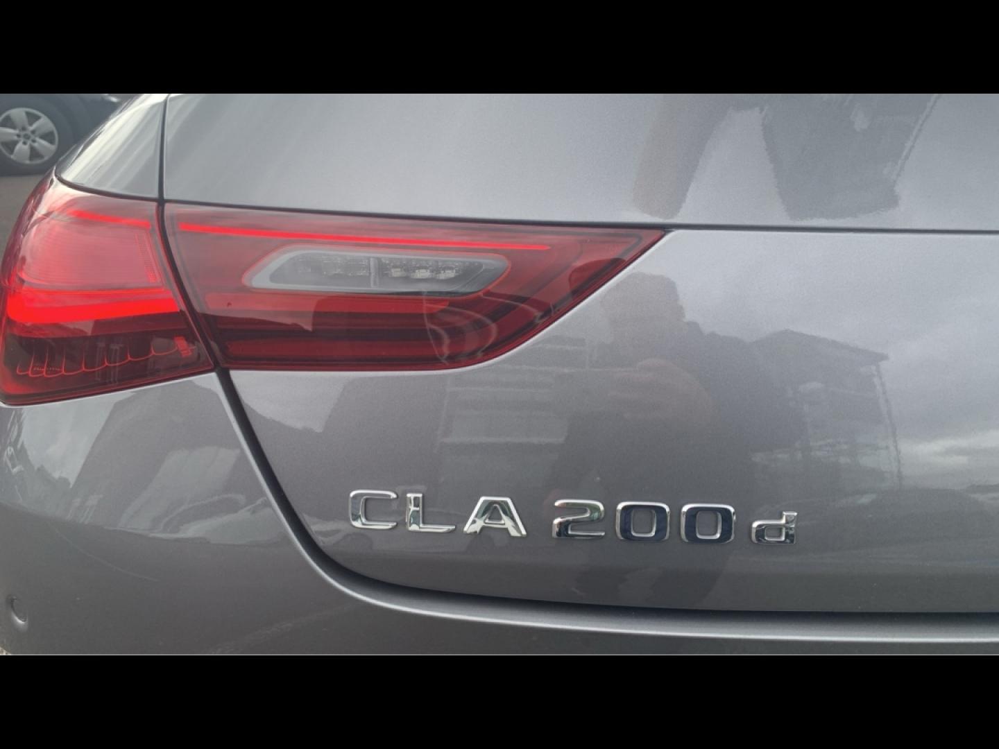 Image MERCEDES-BENZ CLA 200 d 150ch AMG Line 8G-DCT 8cv