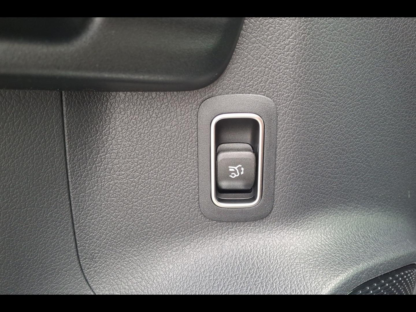 Image MERCEDES-BENZ GLA 200 d 150ch Edition 140 8G-DCT
