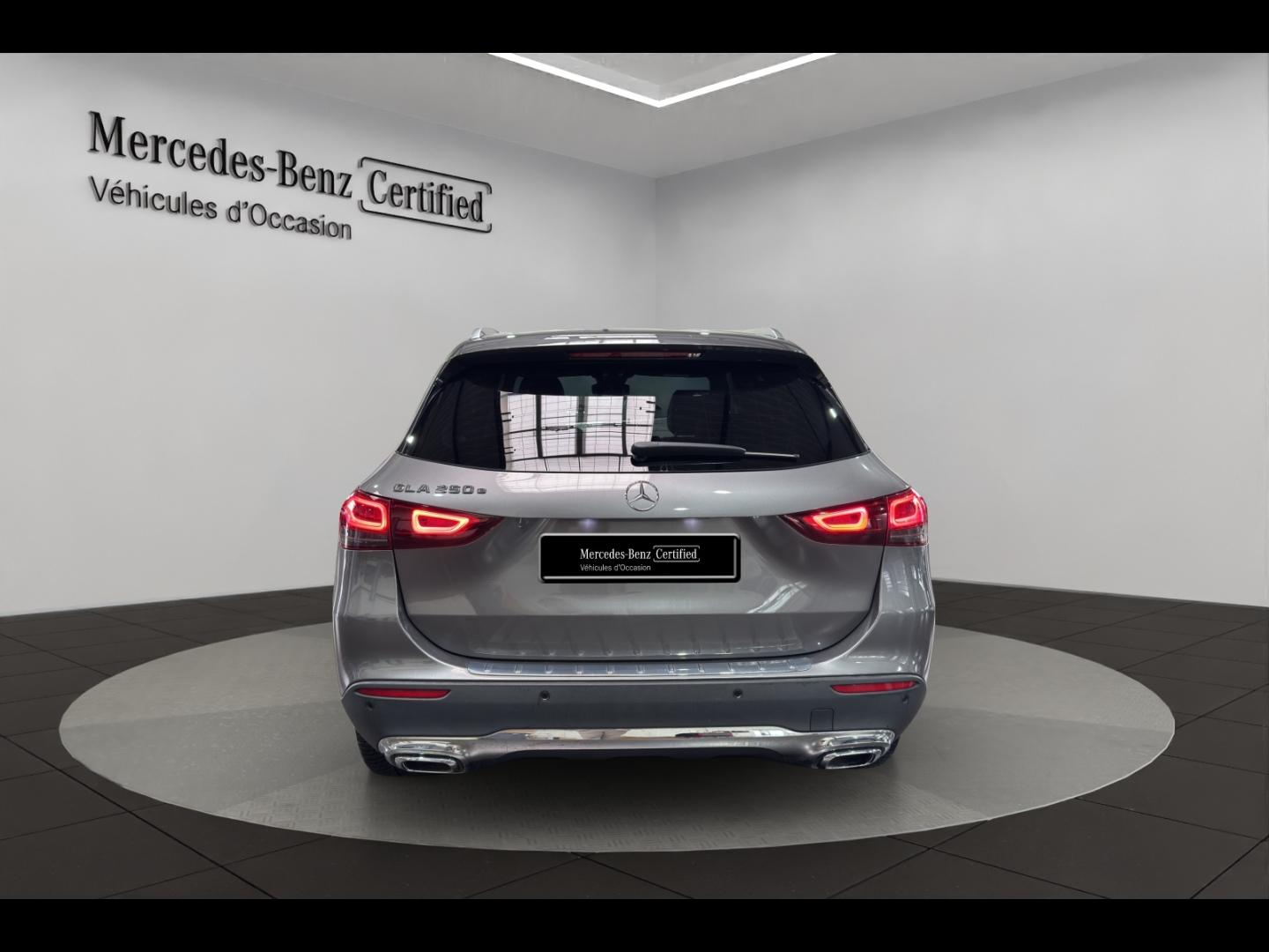 Image MERCEDES-BENZ GLA 250 e 160+102ch Business Line 8G-DCT
