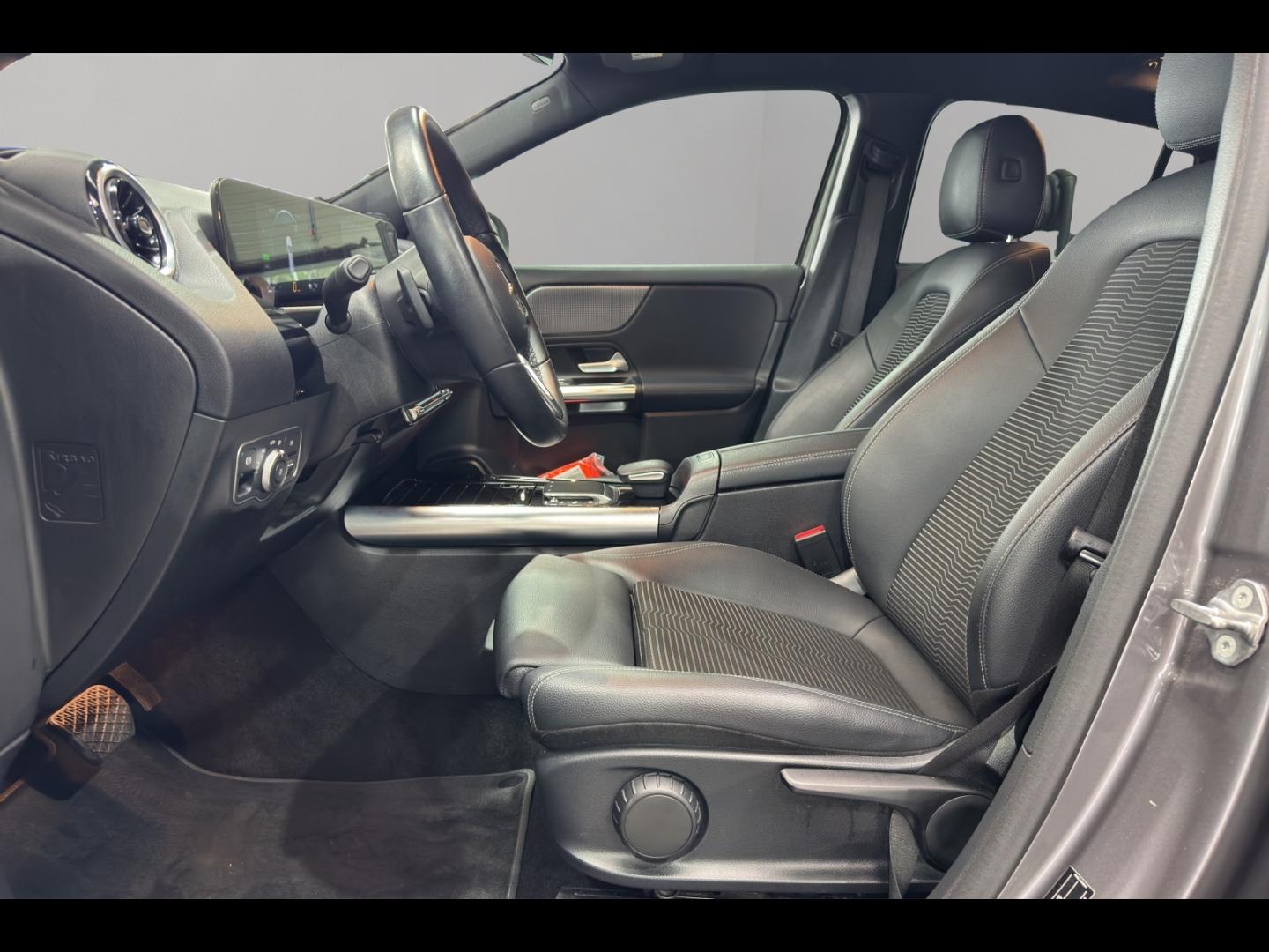 Image MERCEDES-BENZ GLA 250 e 160+102ch Business Line 8G-DCT