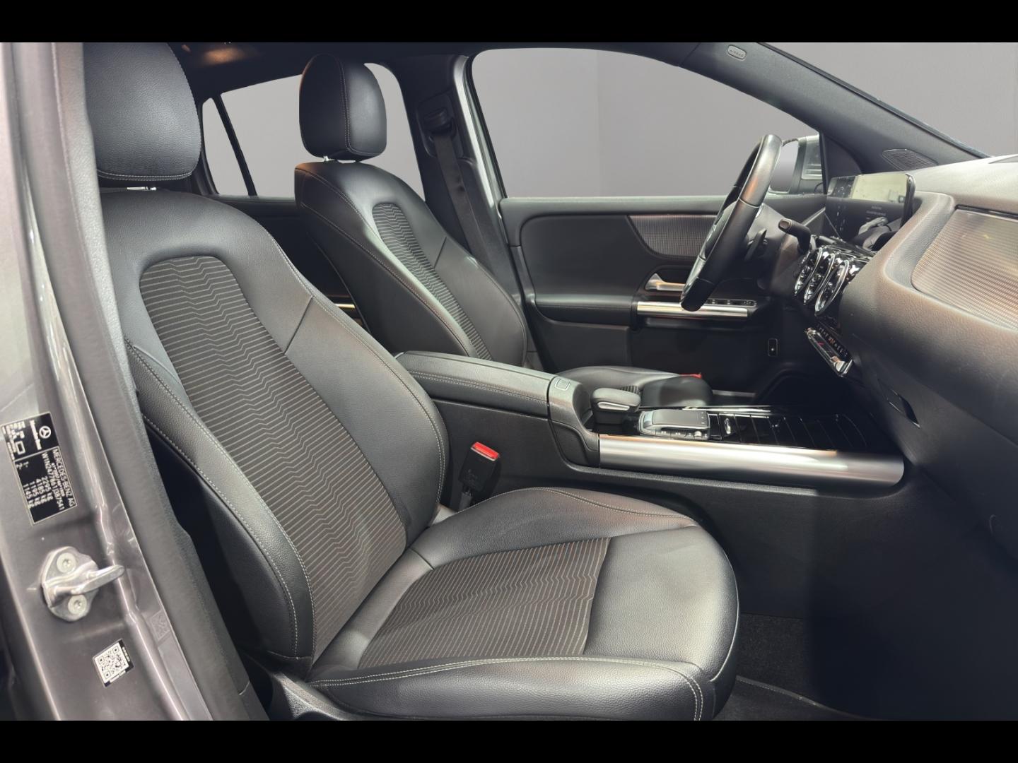 Image MERCEDES-BENZ GLA 250 e 160+102ch Business Line 8G-DCT