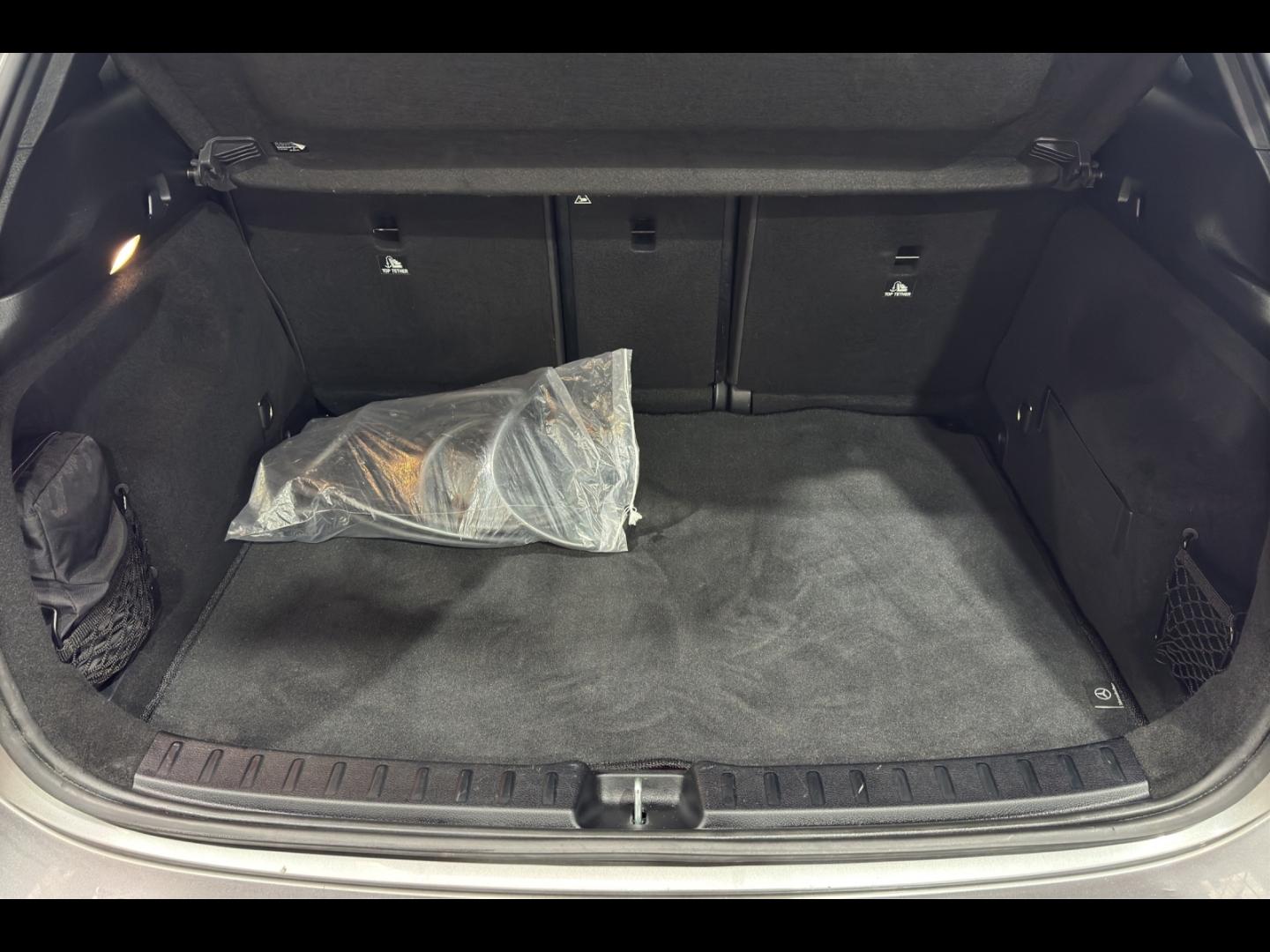Image MERCEDES-BENZ GLA 250 e 160+102ch Business Line 8G-DCT