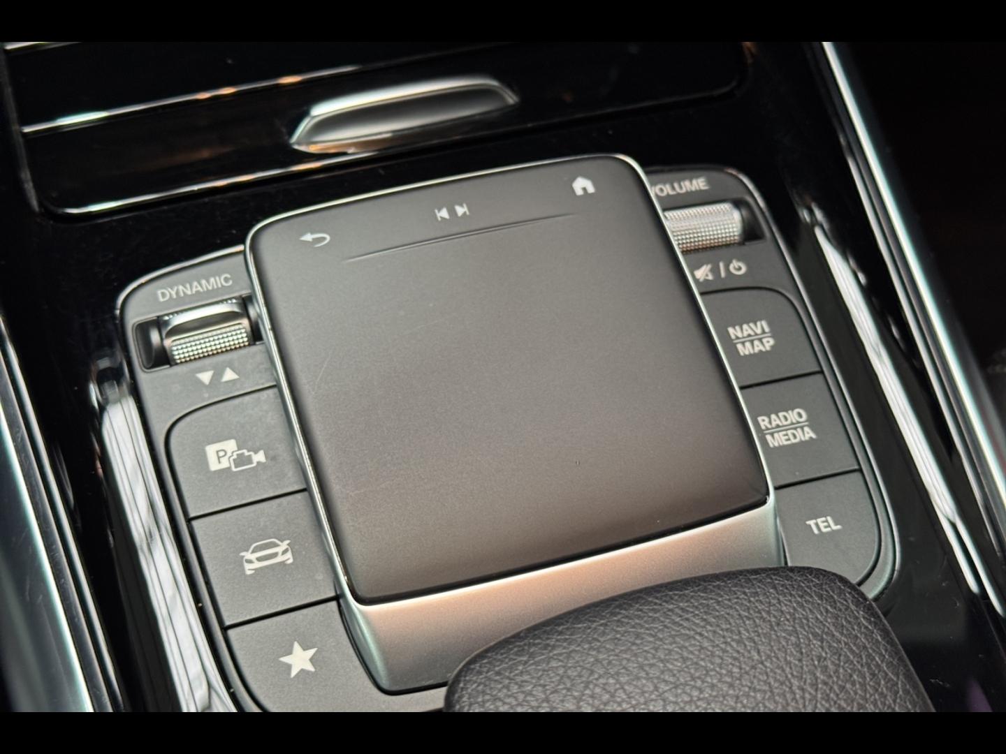 Image MERCEDES-BENZ GLA 250 e 160+102ch Business Line 8G-DCT