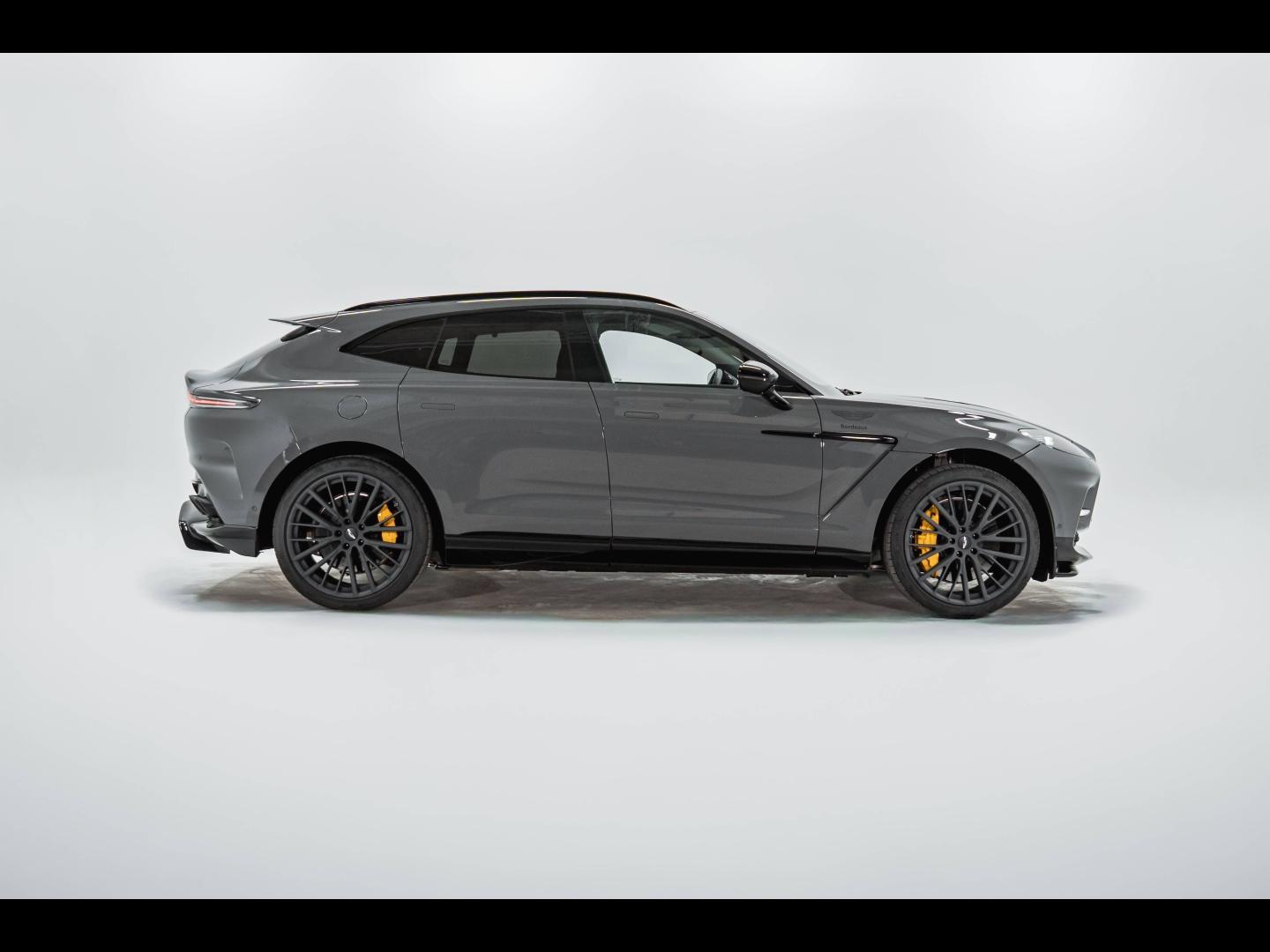 Image ASTON MARTIN Dbx 707 CV