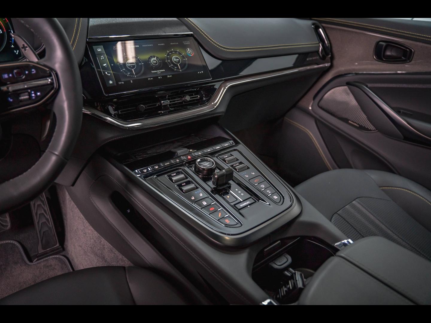 Image ASTON MARTIN Dbx 707 CV
