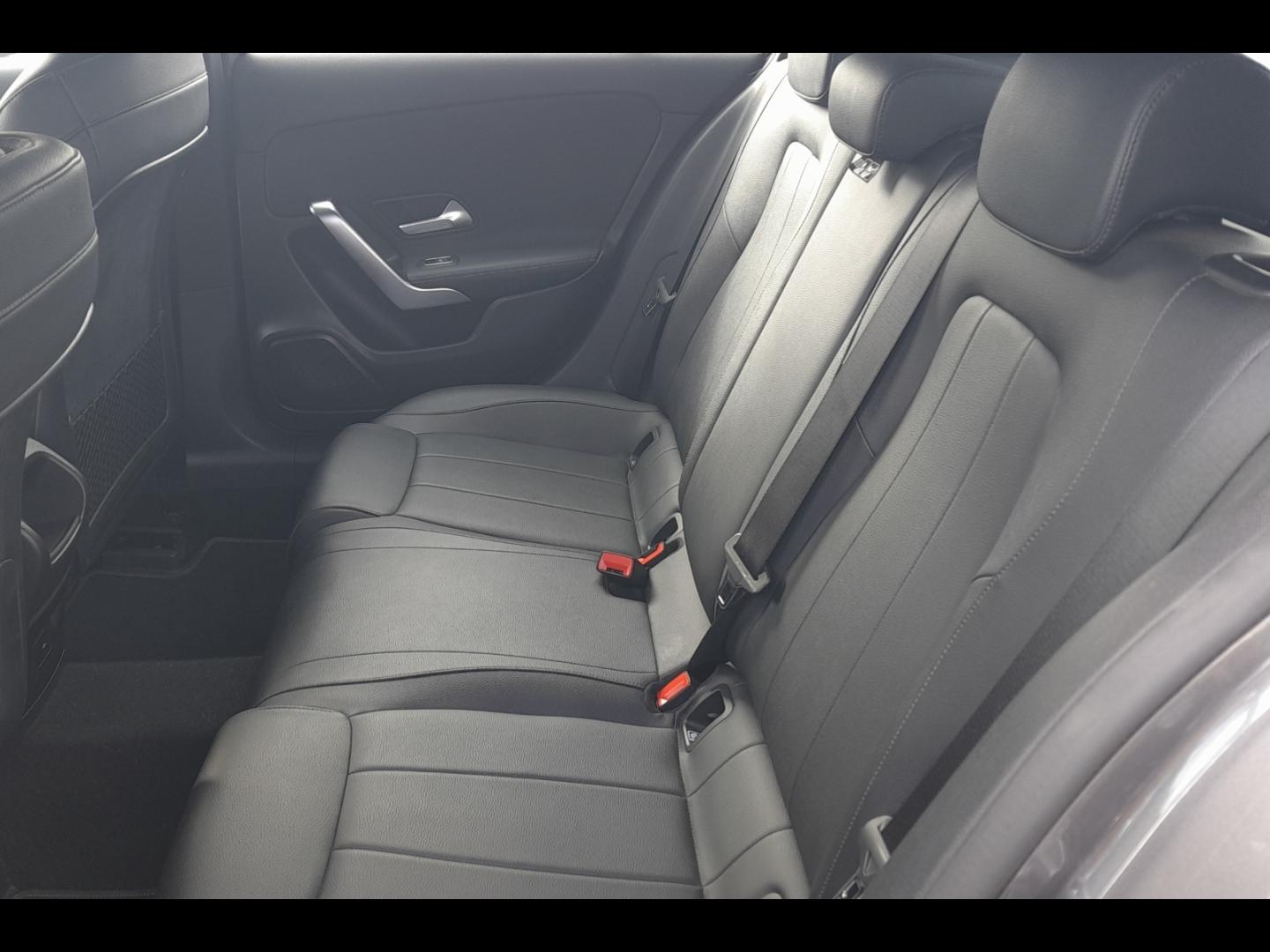 Image MERCEDES-BENZ Classe A 180d 116ch Progressive Line 8G-DCT